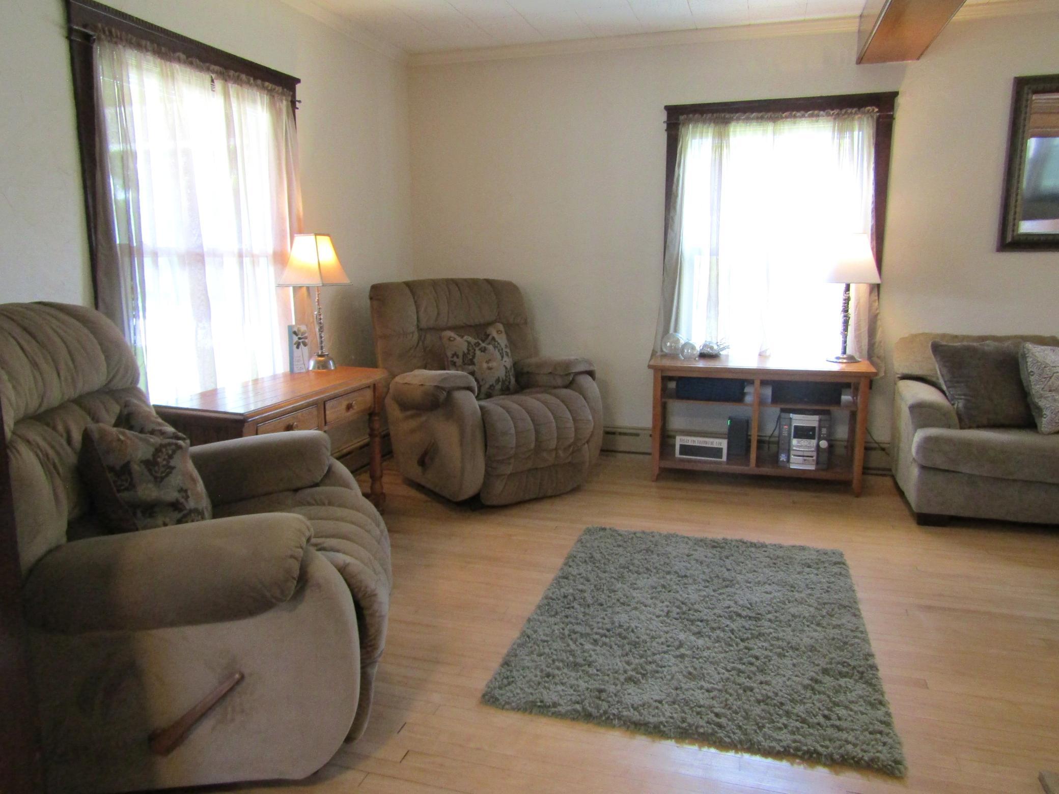223 E Schlieman Avenue Property Photo 36
