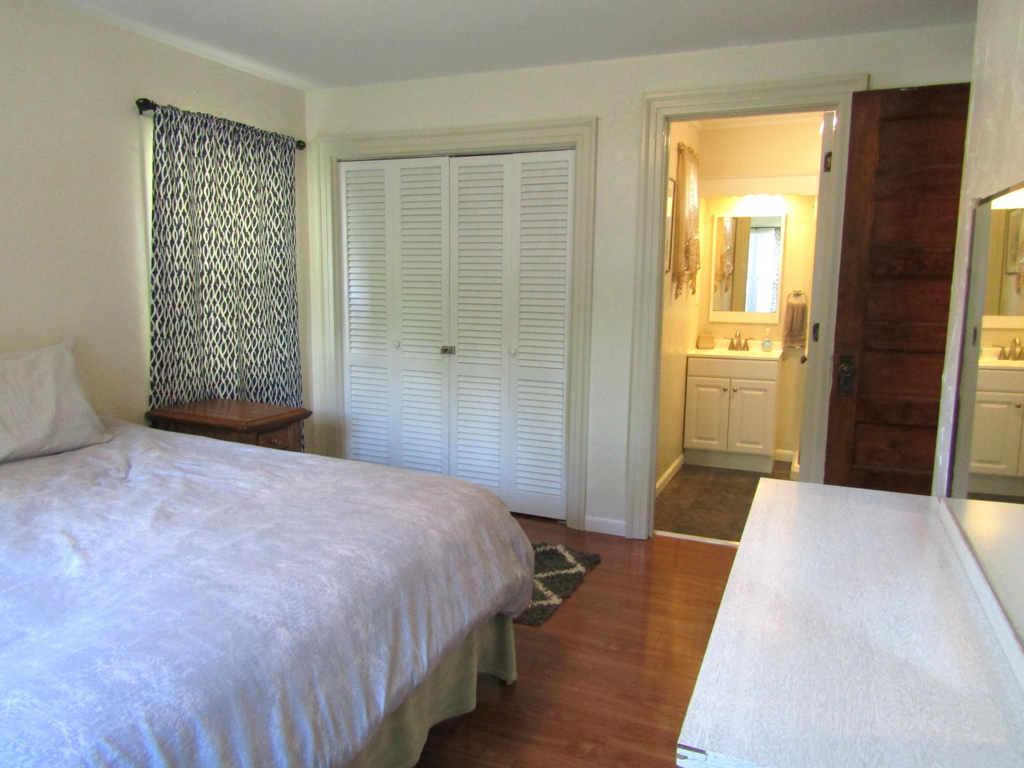 223 E Schlieman Avenue Property Photo 40