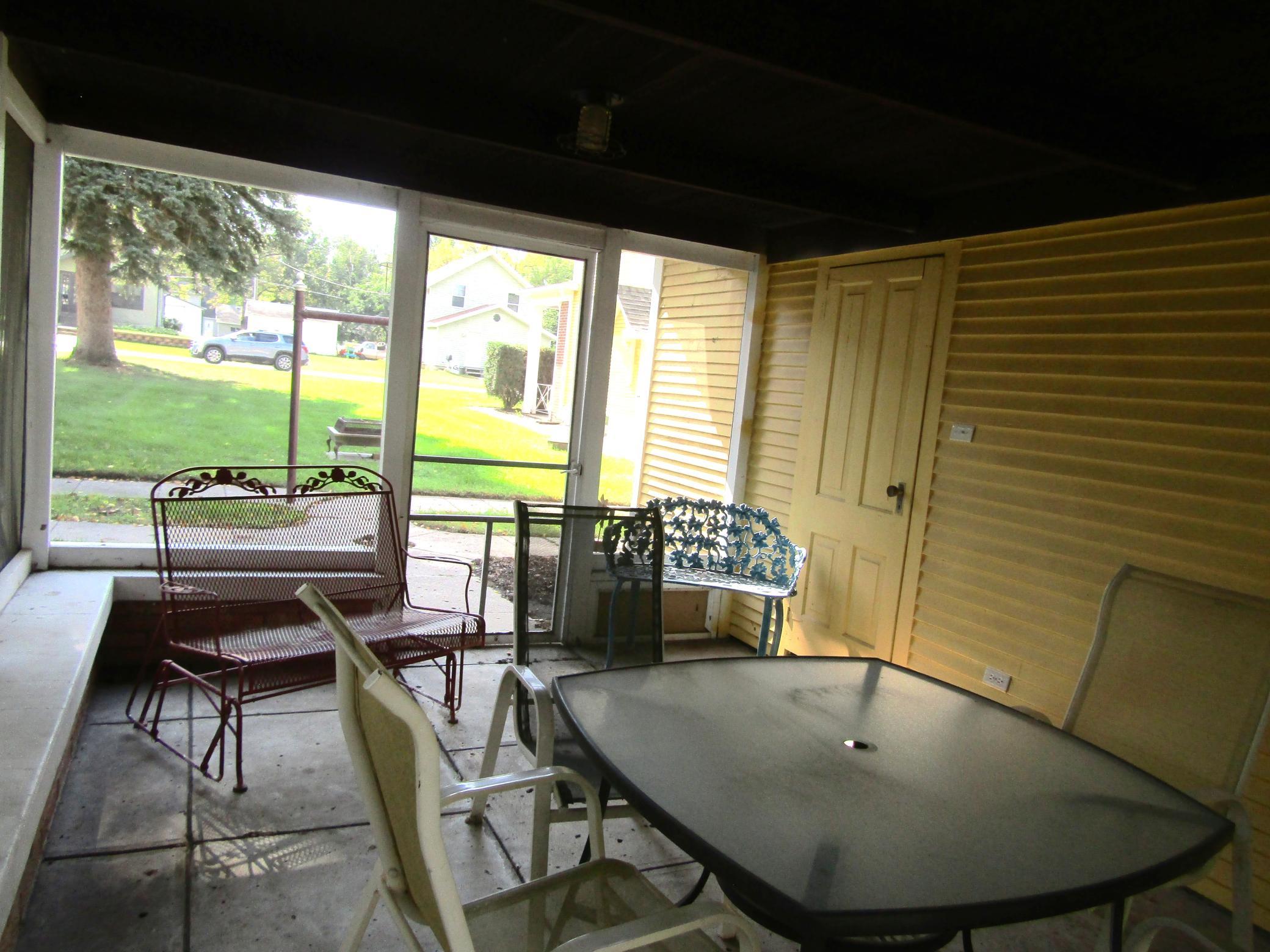 223 E Schlieman Avenue Property Photo 73
