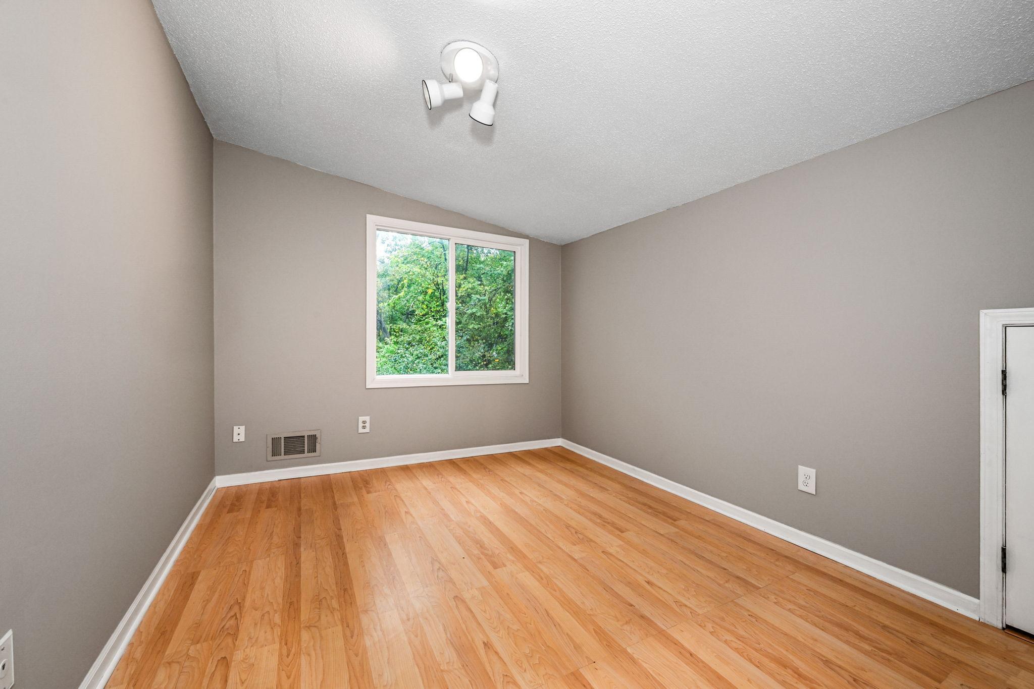 5563 E Bavarian Pass Property Photo 15