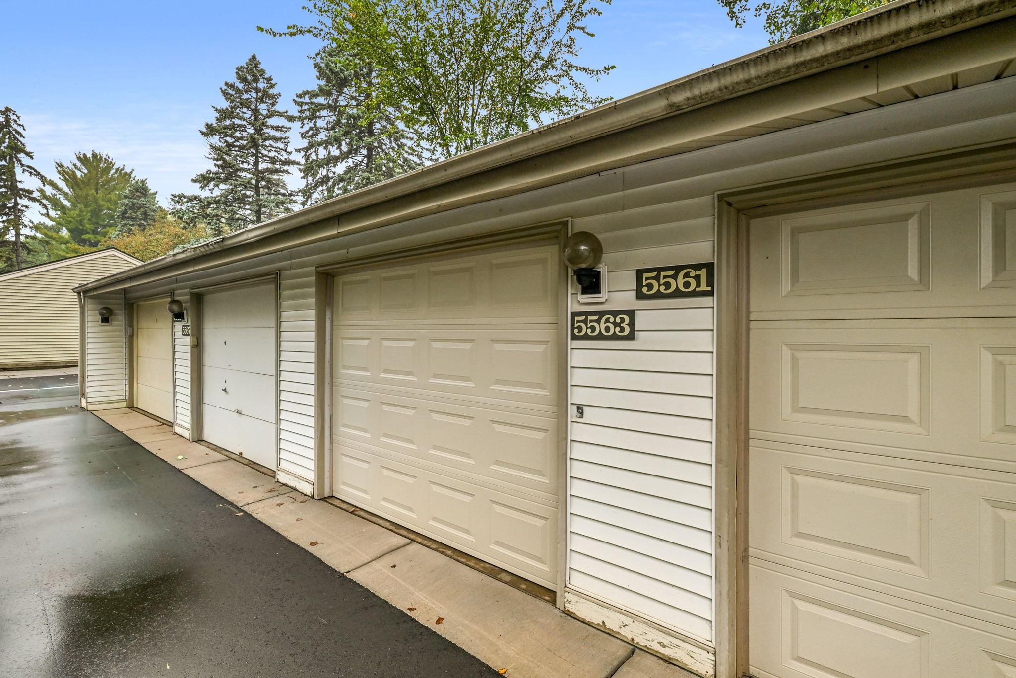 5563 E Bavarian Pass Property Photo 20