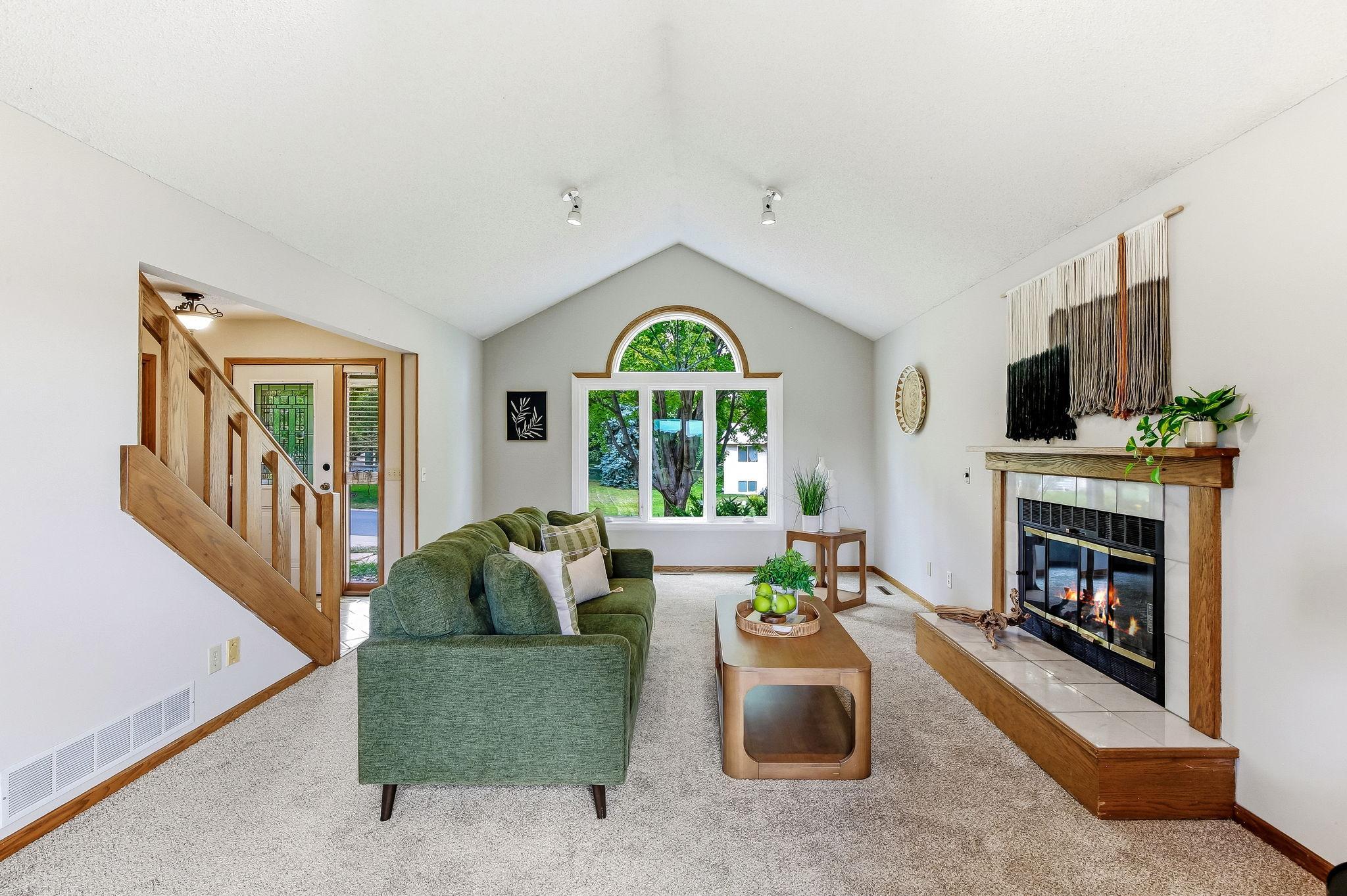 17330 Ipswich Way Property Photo 4