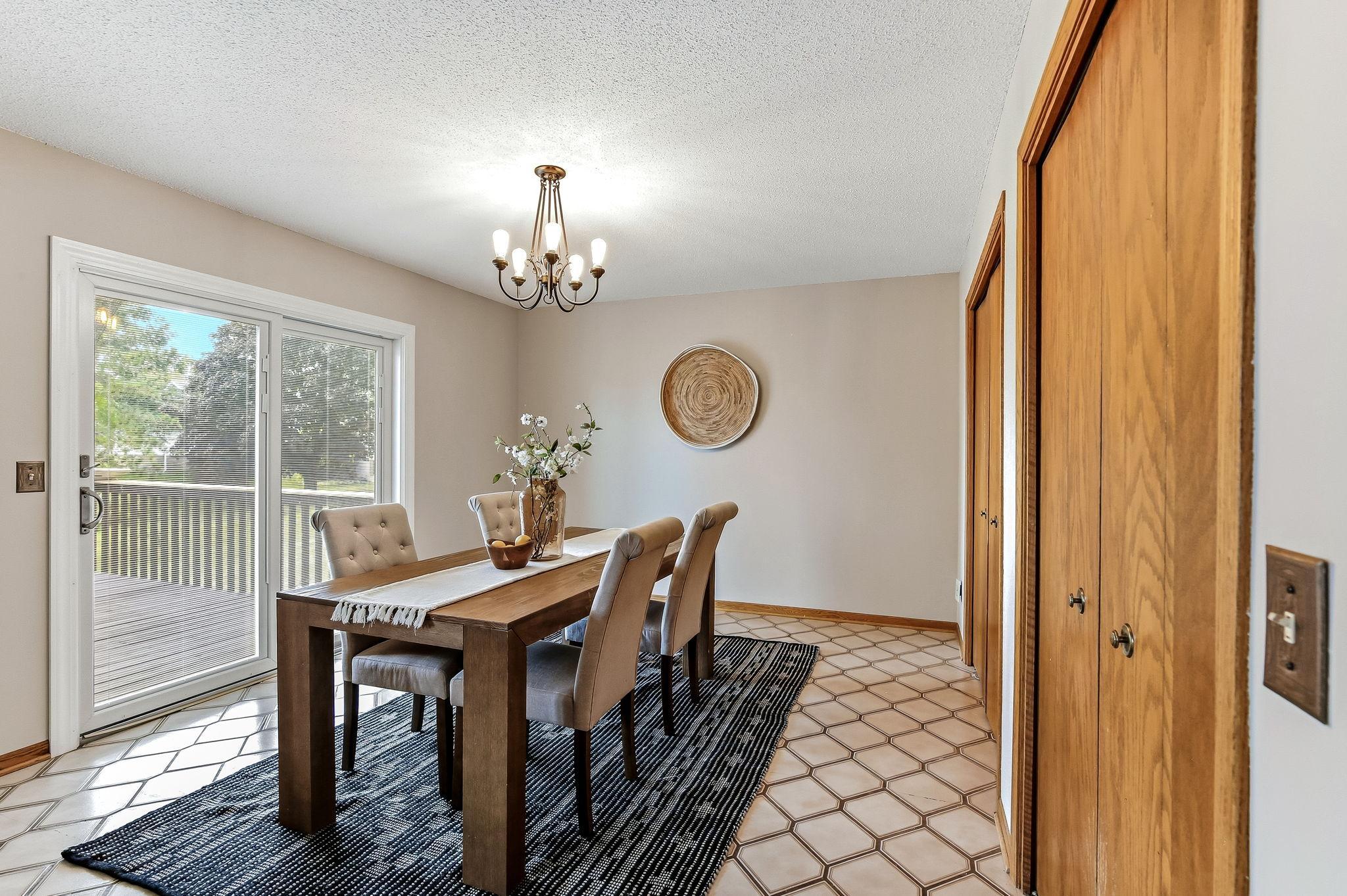 17330 Ipswich Way Property Photo 8