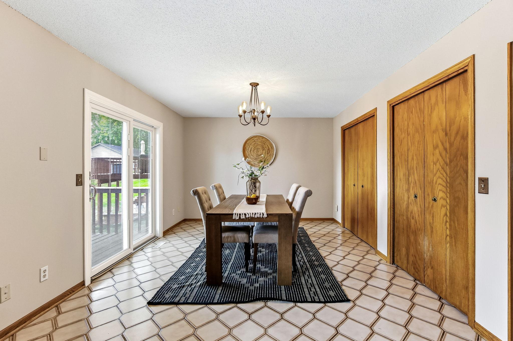 17330 Ipswich Way Property Photo 9