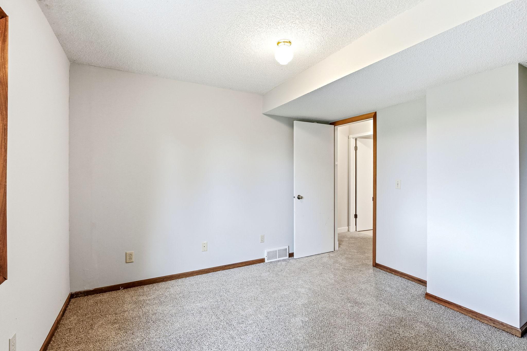 17330 Ipswich Way Property Photo 28
