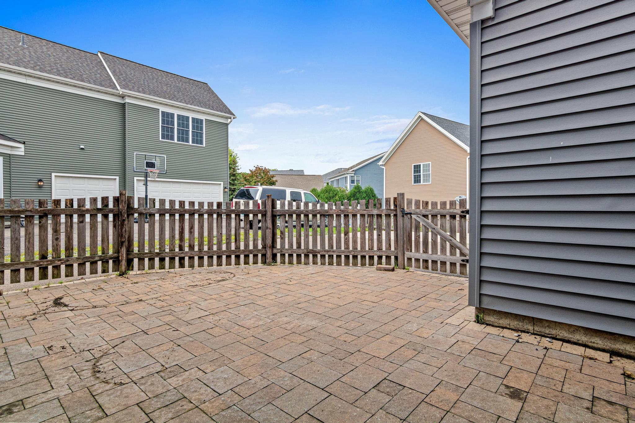 12598 84th Place N Property Photo 38