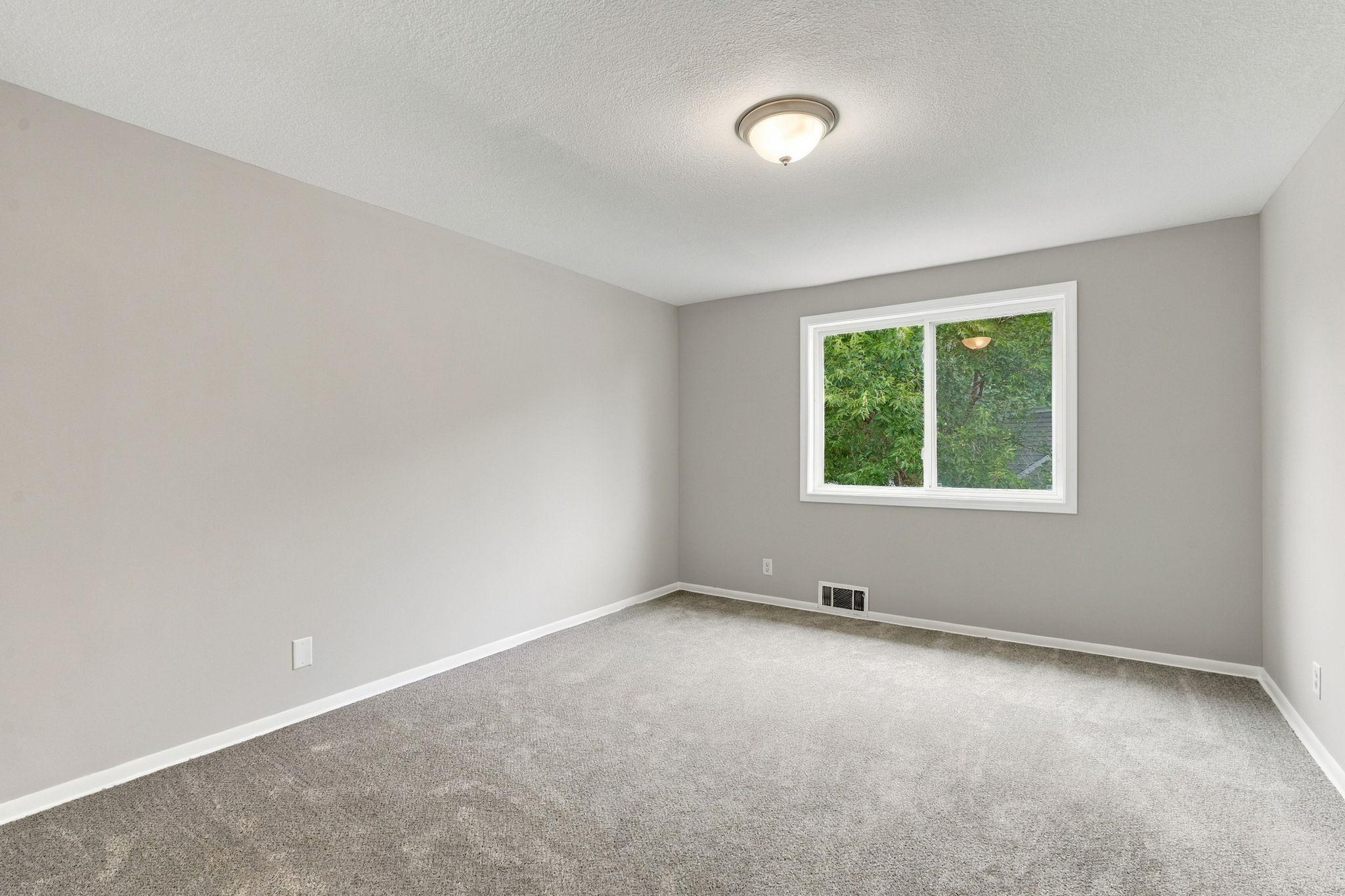 4533 Welcome Avenue N Property Photo 27