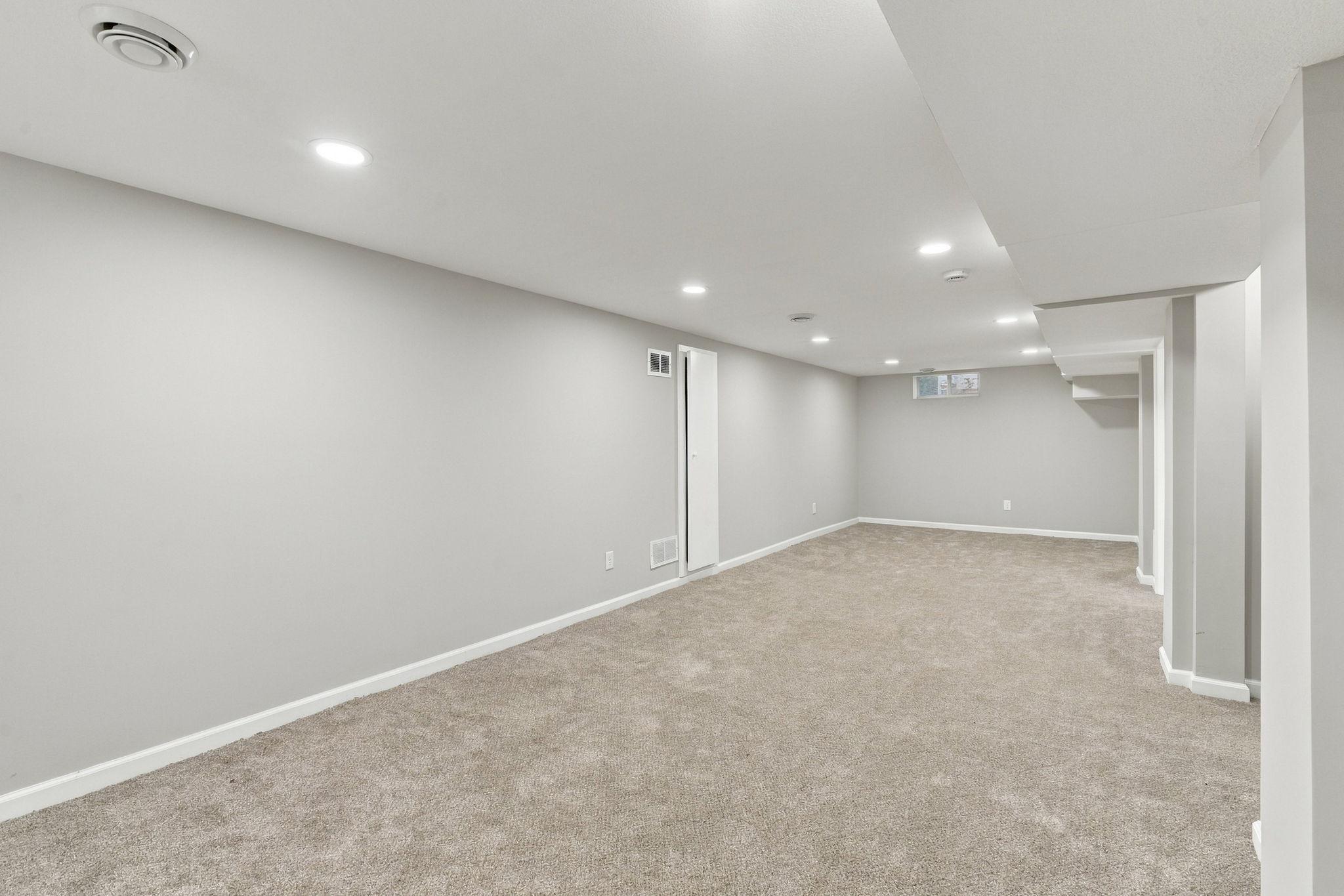 4533 Welcome Avenue N Property Photo 34