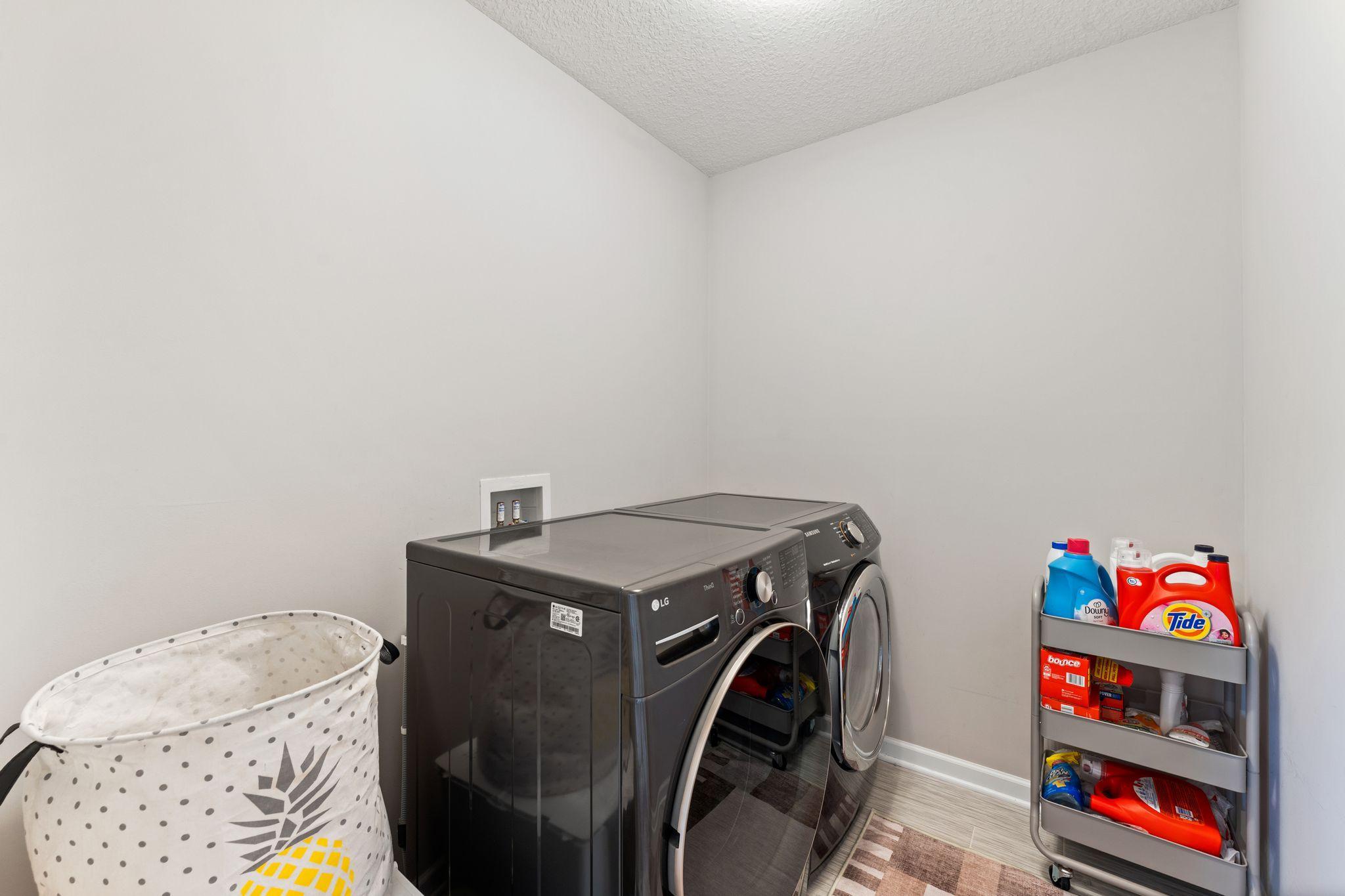 18135 Gladstone Trail Property Photo 20