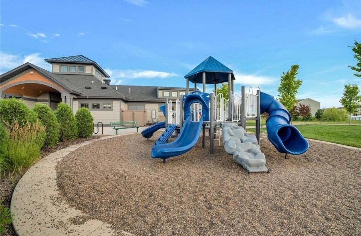 18135 Gladstone Trail Property Photo 30