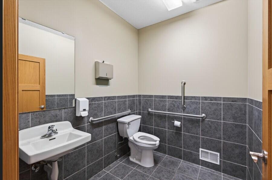 2115 County Road D E 200 Property Photo 9