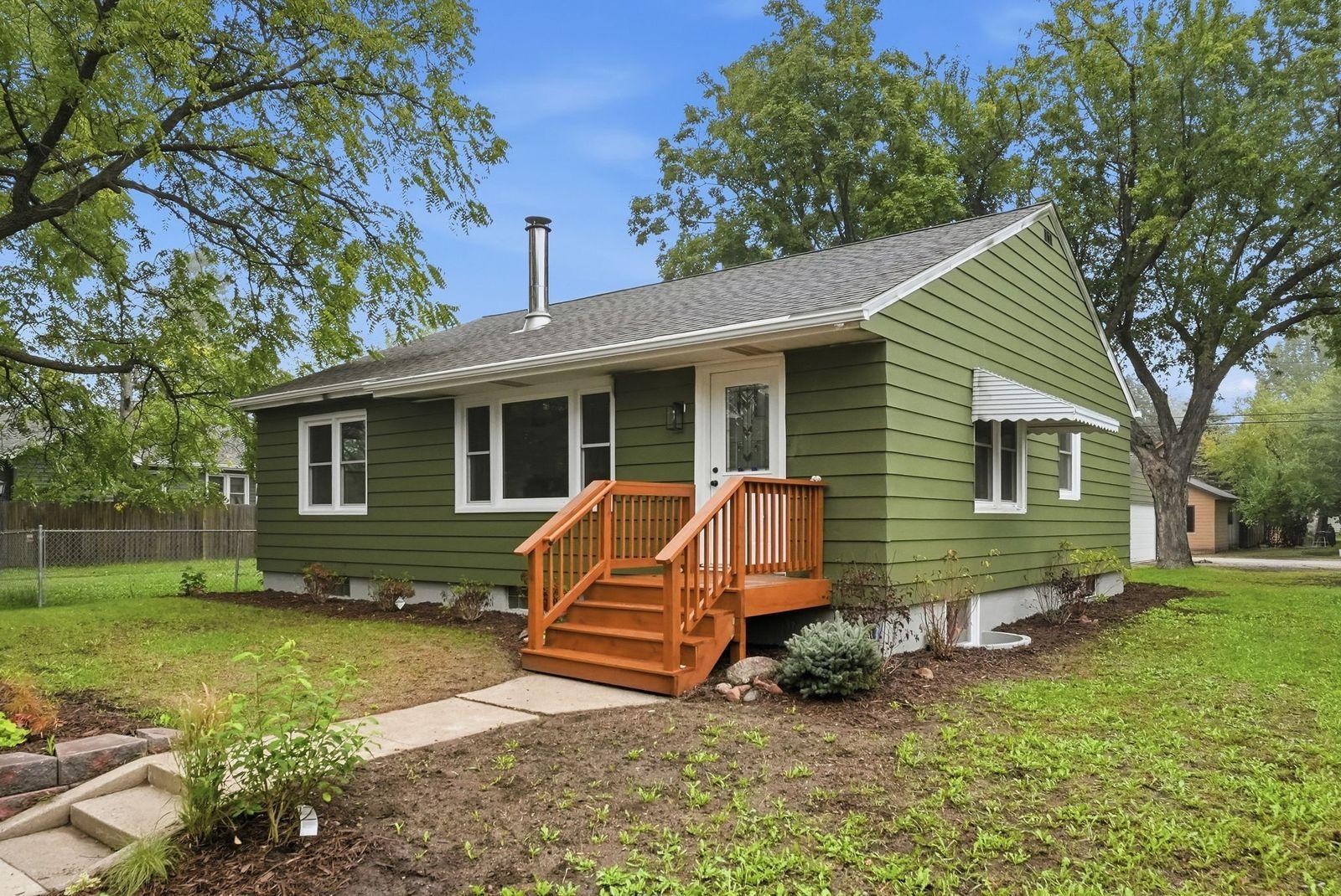 1020 15th Avenue S Property Photo 4