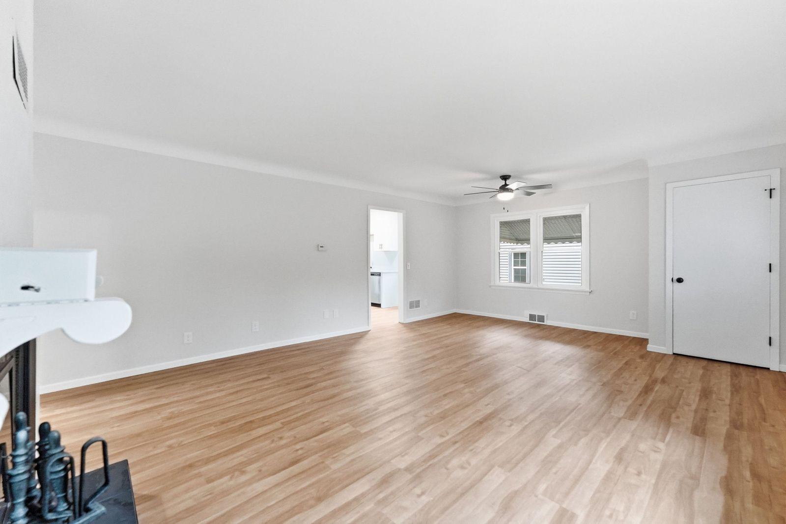 1020 15th Avenue S Property Photo 8