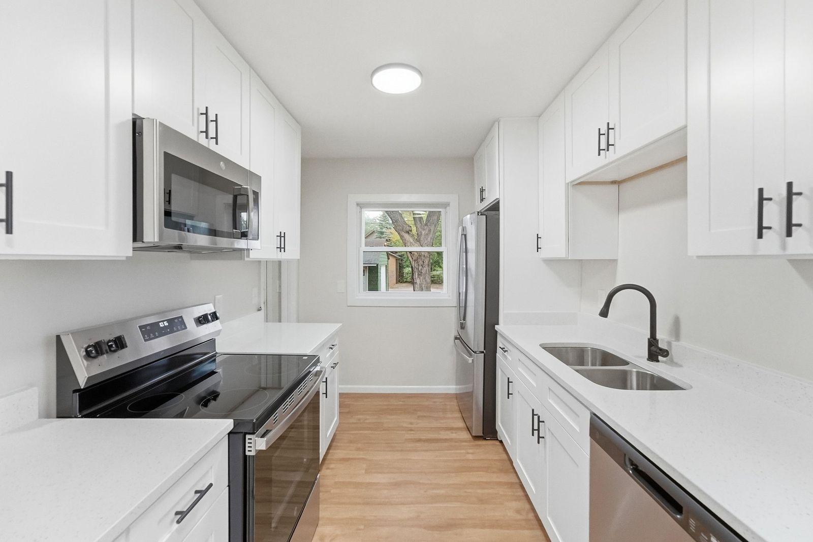 1020 15th Avenue S Property Photo 10