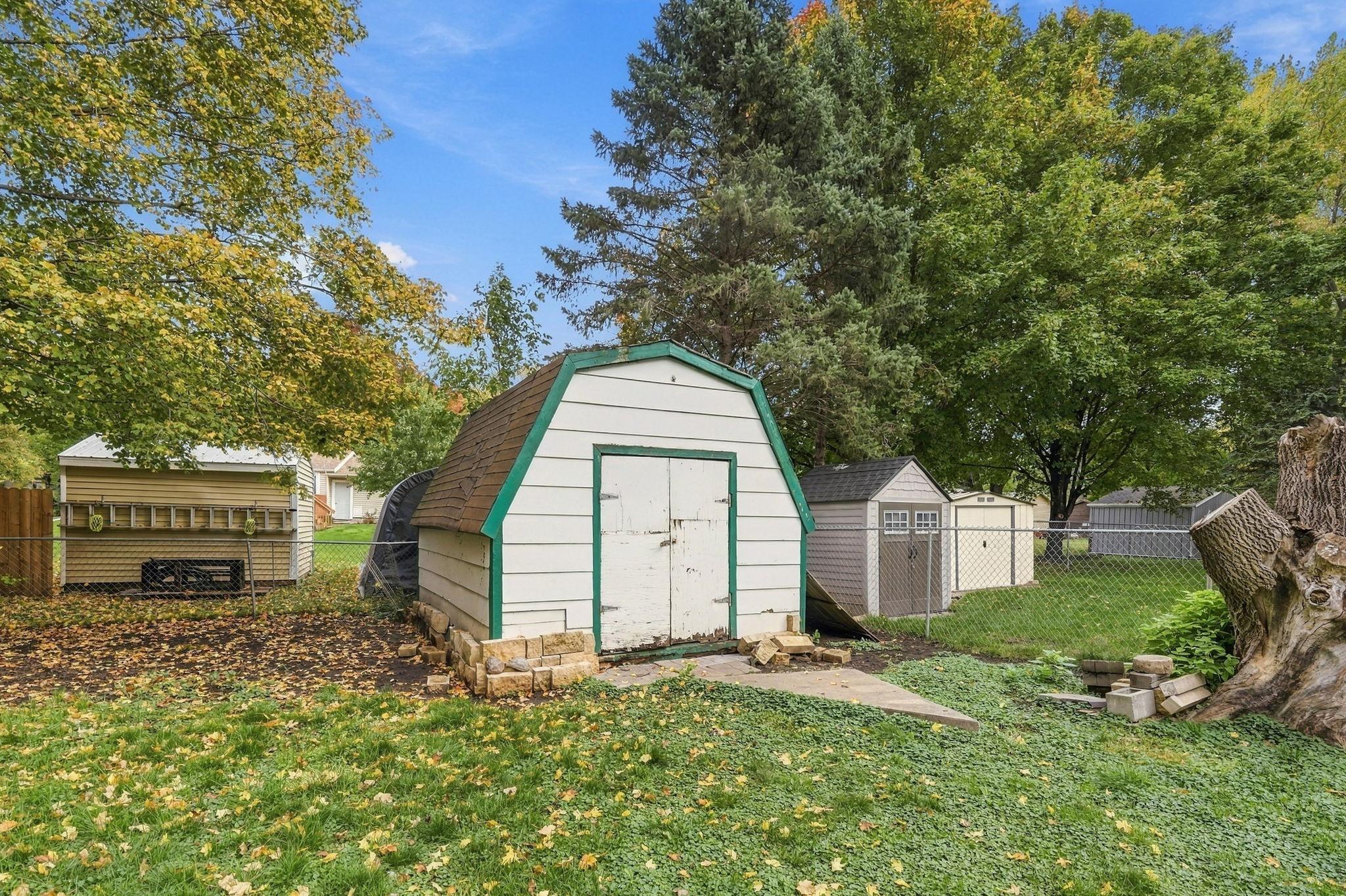610 4th Street W Property Photo 34