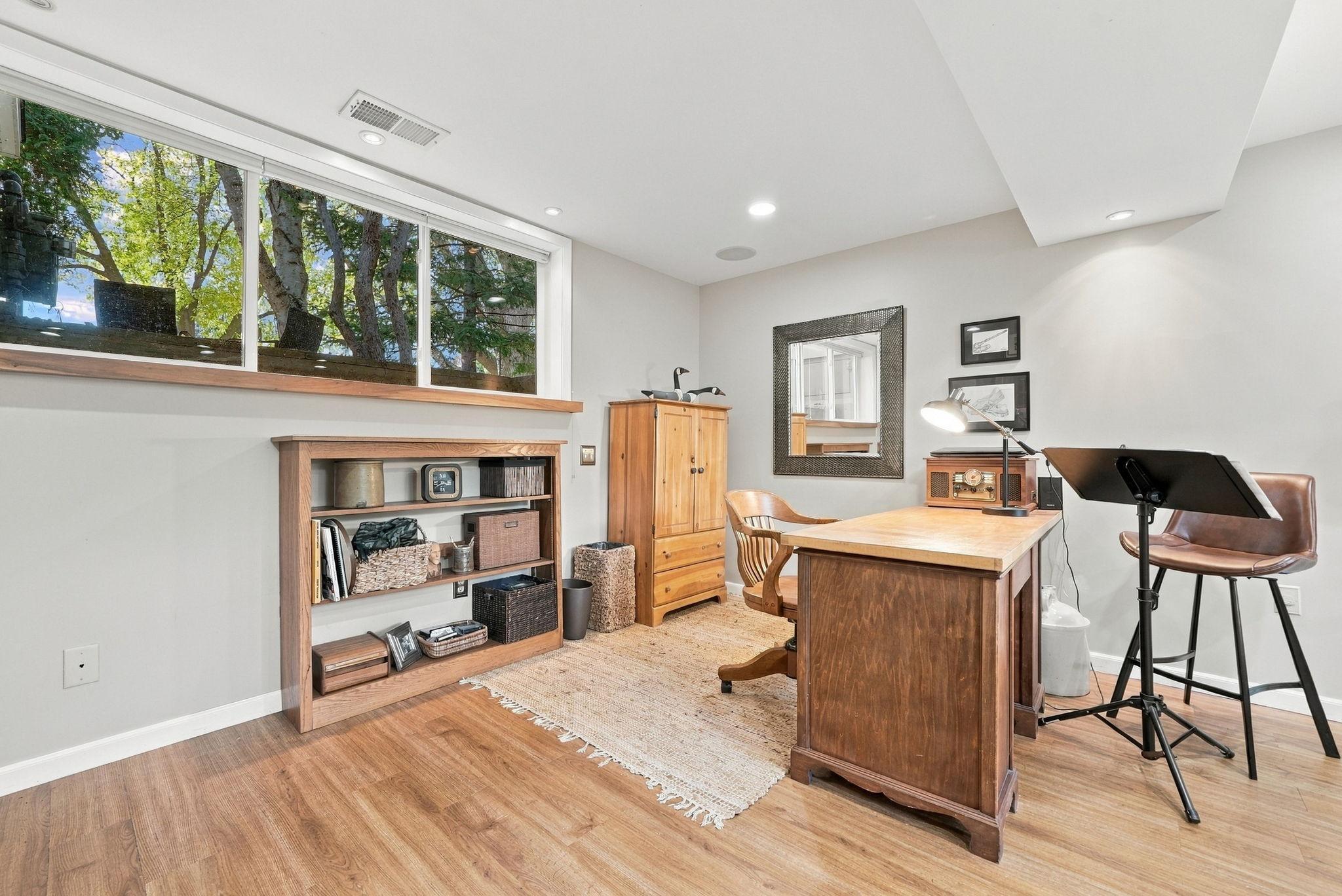 6109 Tingdale Avenue Property Photo 45