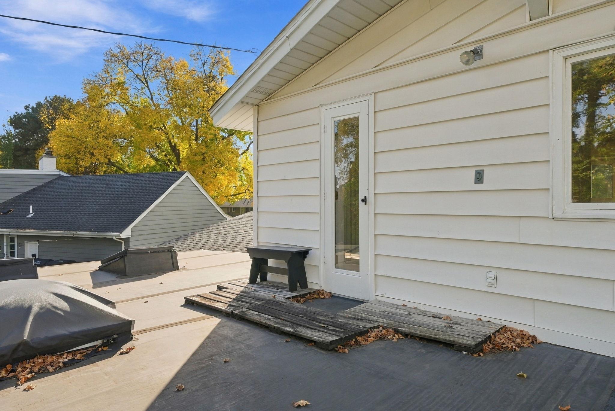 6109 Tingdale Avenue Property Photo 63