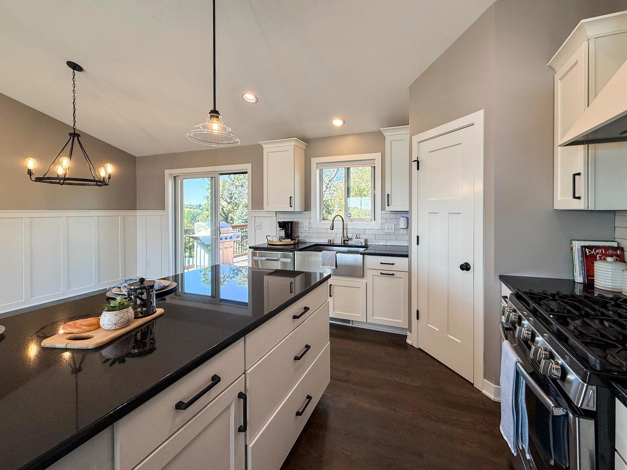 1657 Century Ridge Lane Ne Property Photo 8