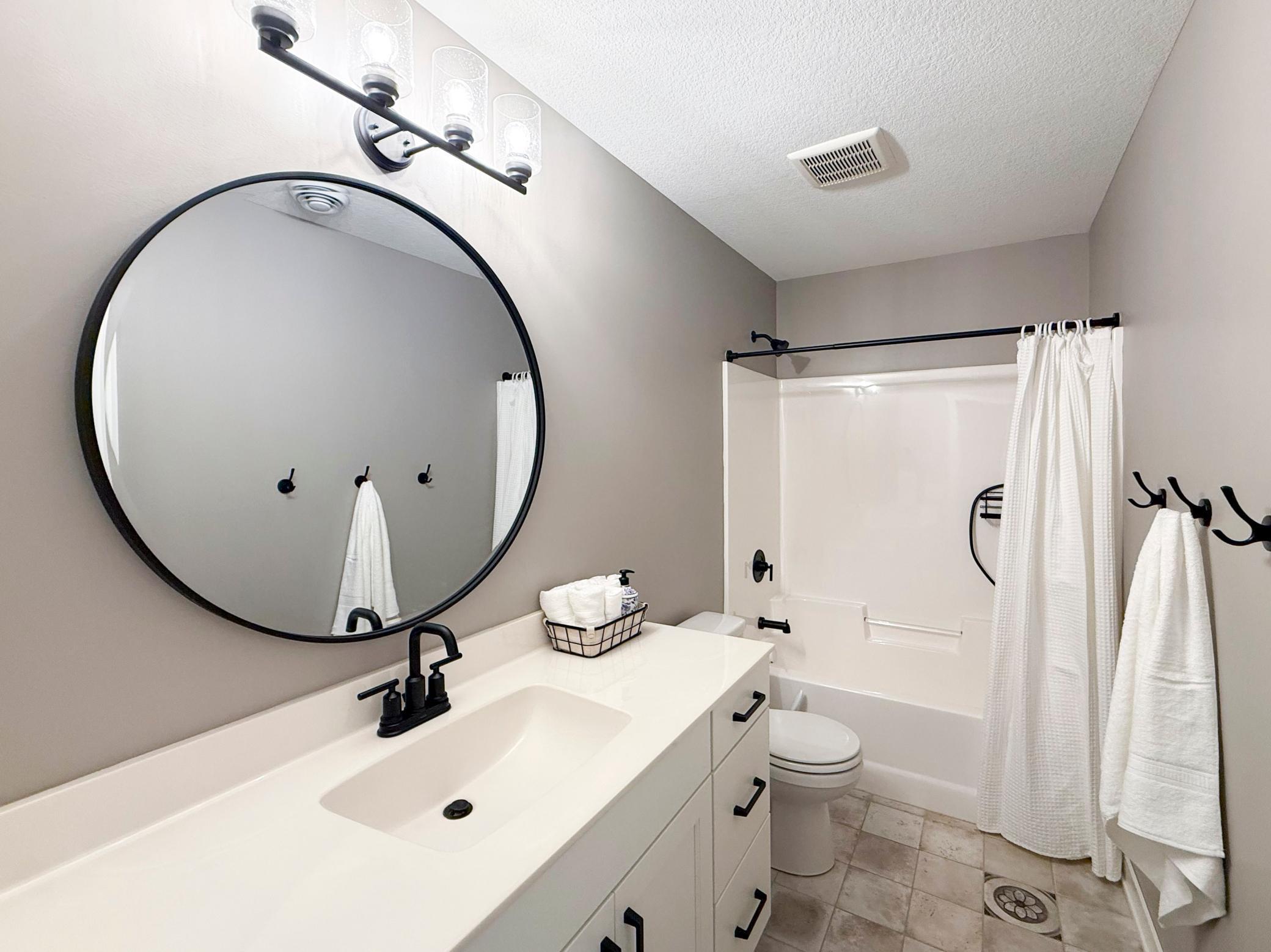 1657 Century Ridge Lane Ne Property Photo 23