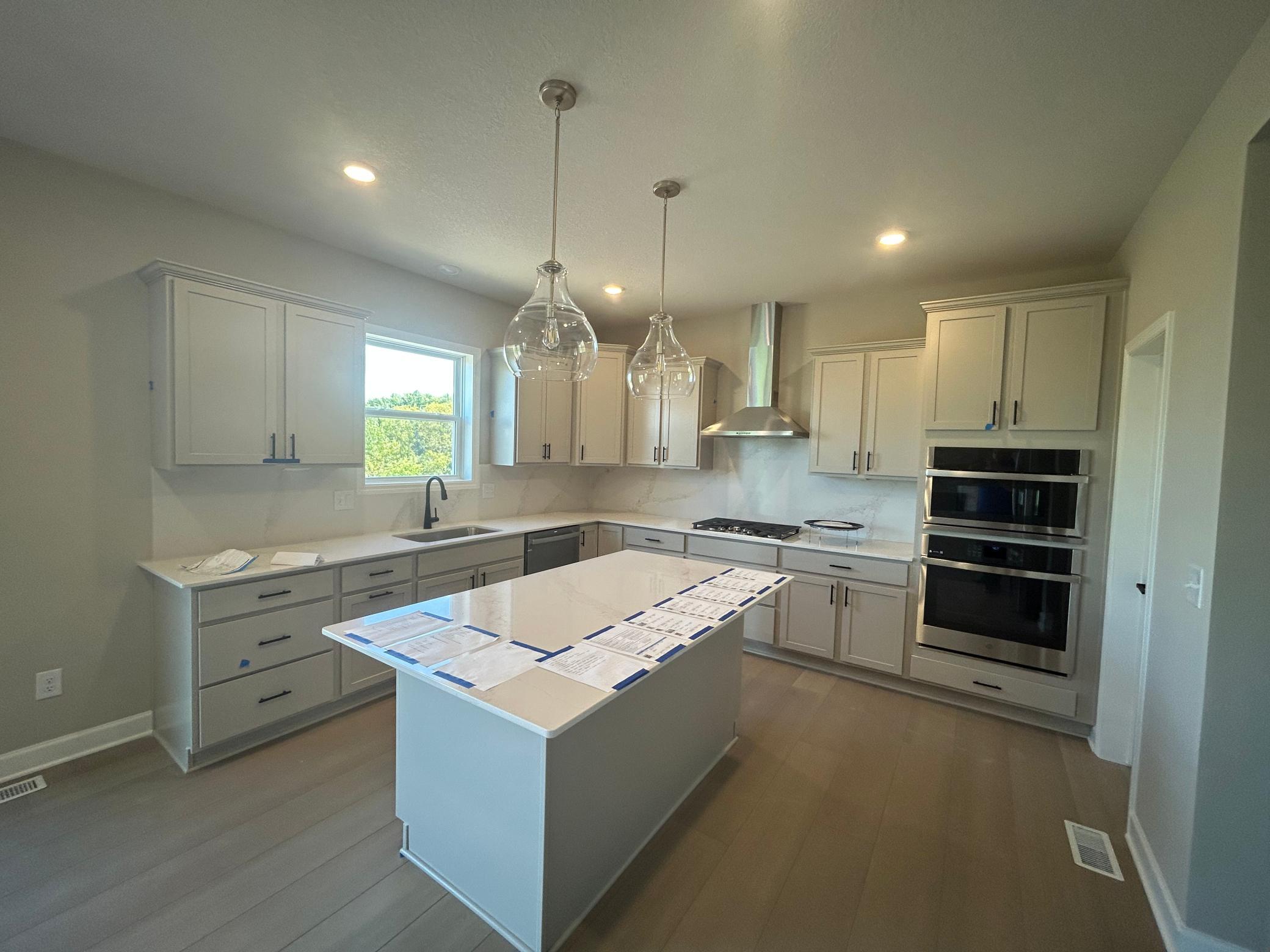 12410 Holden Way Property Photo 2