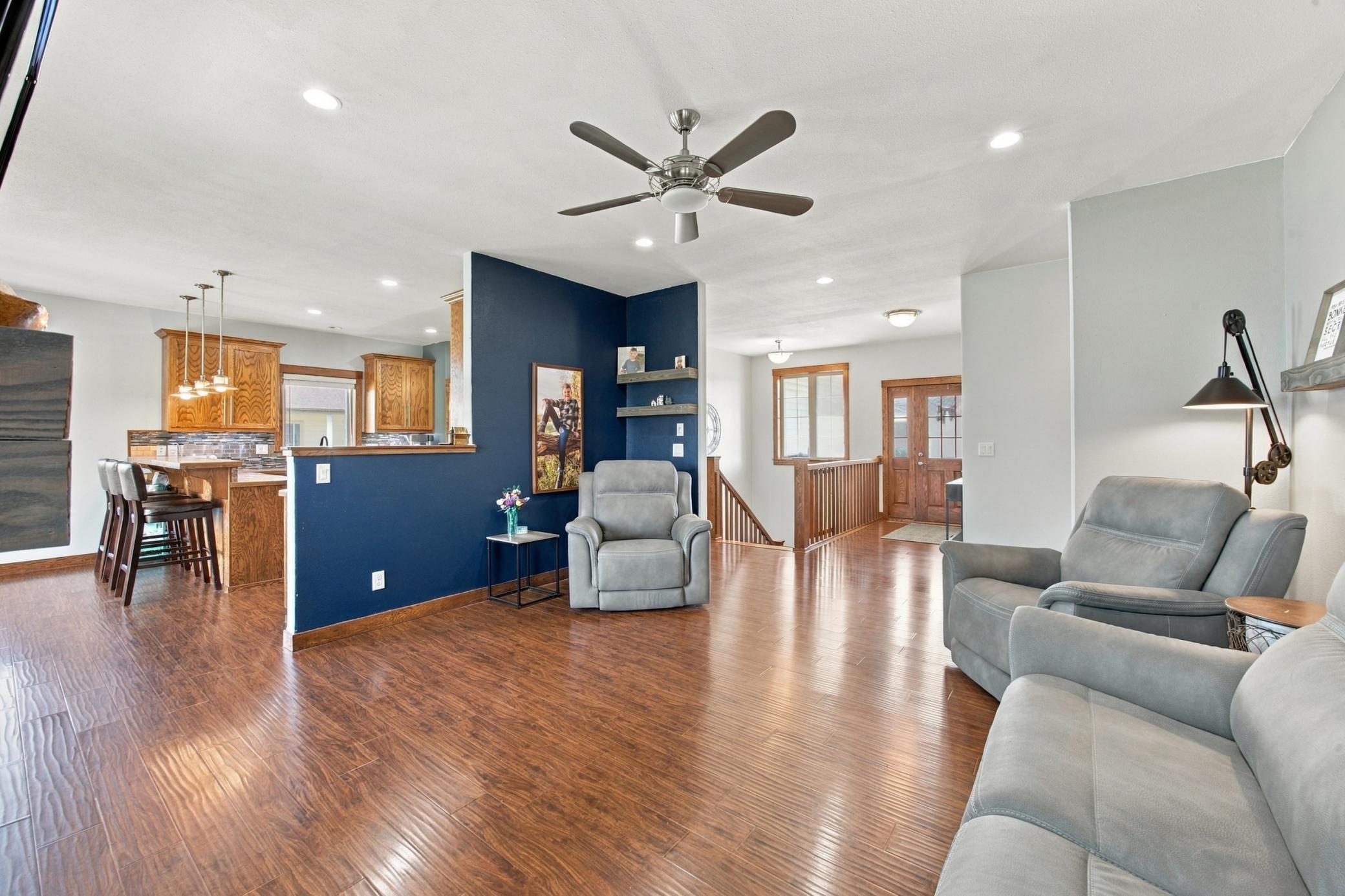 1381 Morningside Drive Property Photo 6