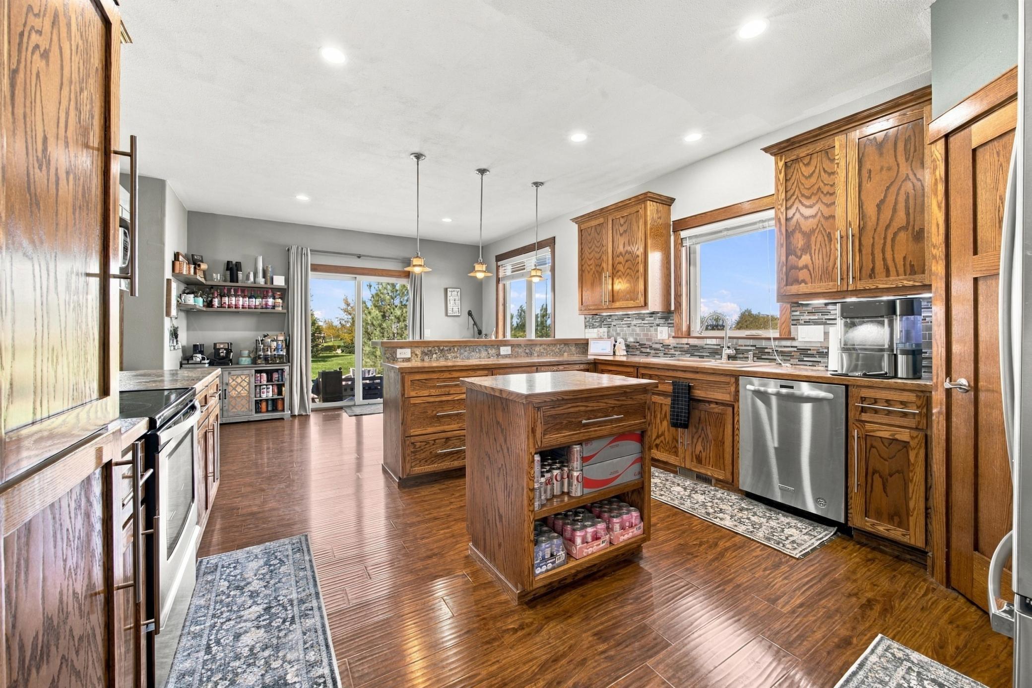 1381 Morningside Drive Property Photo 10