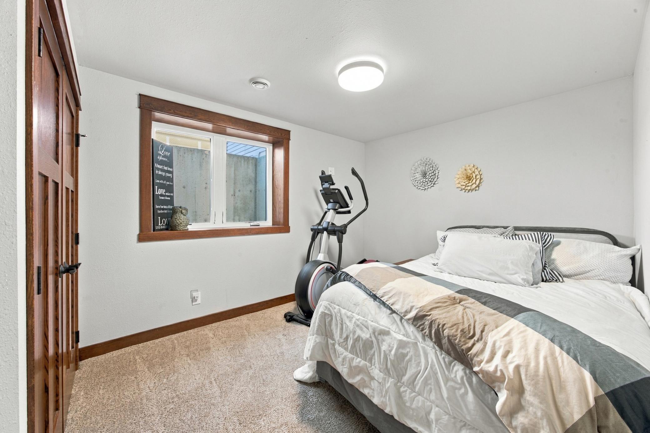 1381 Morningside Drive Property Photo 32