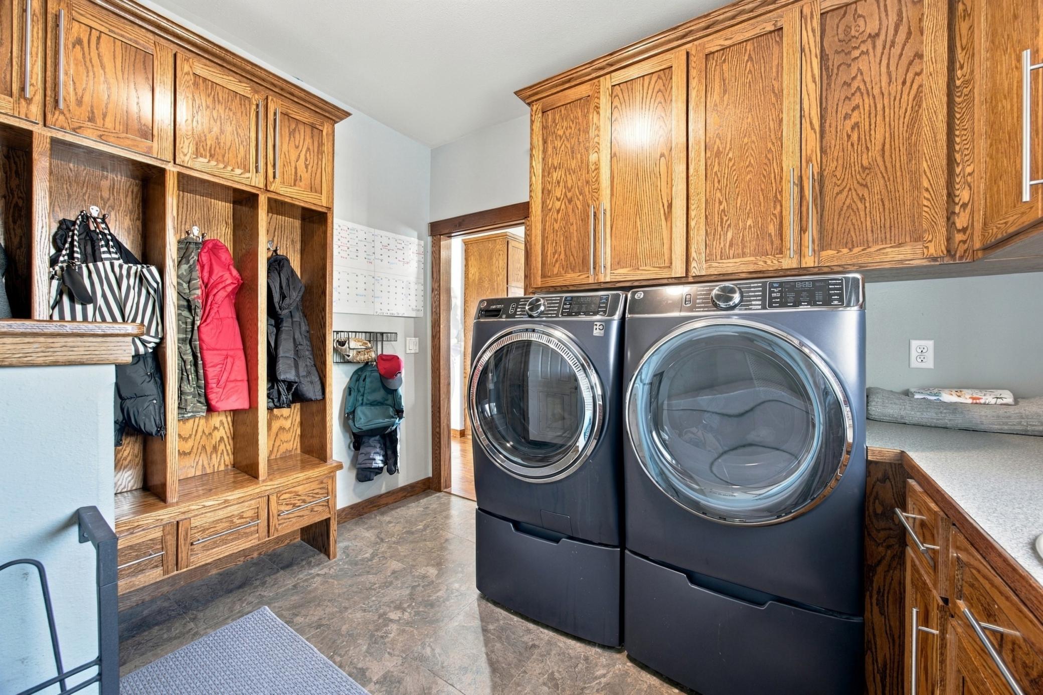 1381 Morningside Drive Property Photo 38
