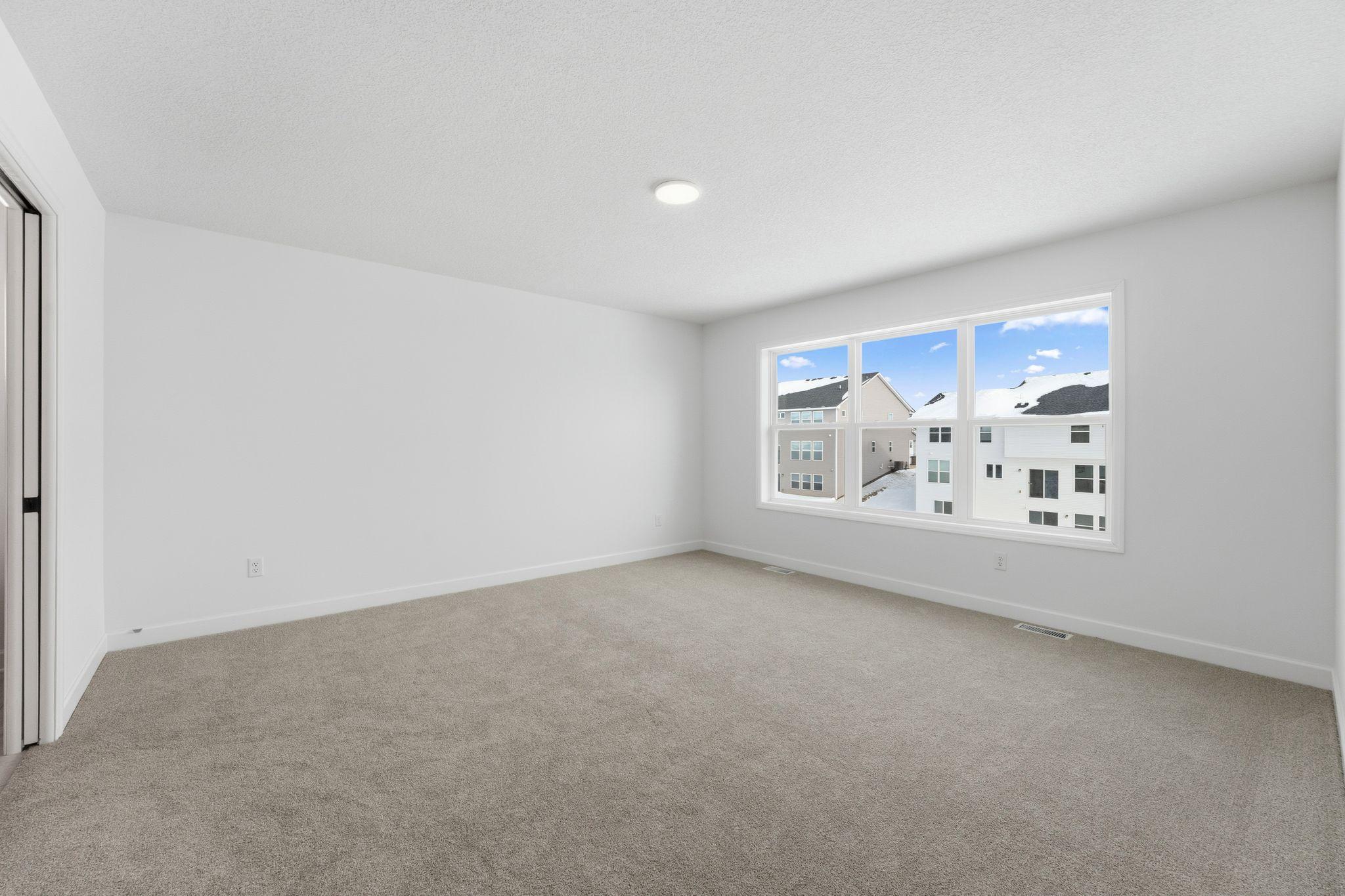20018 68th Place Property Photo 8