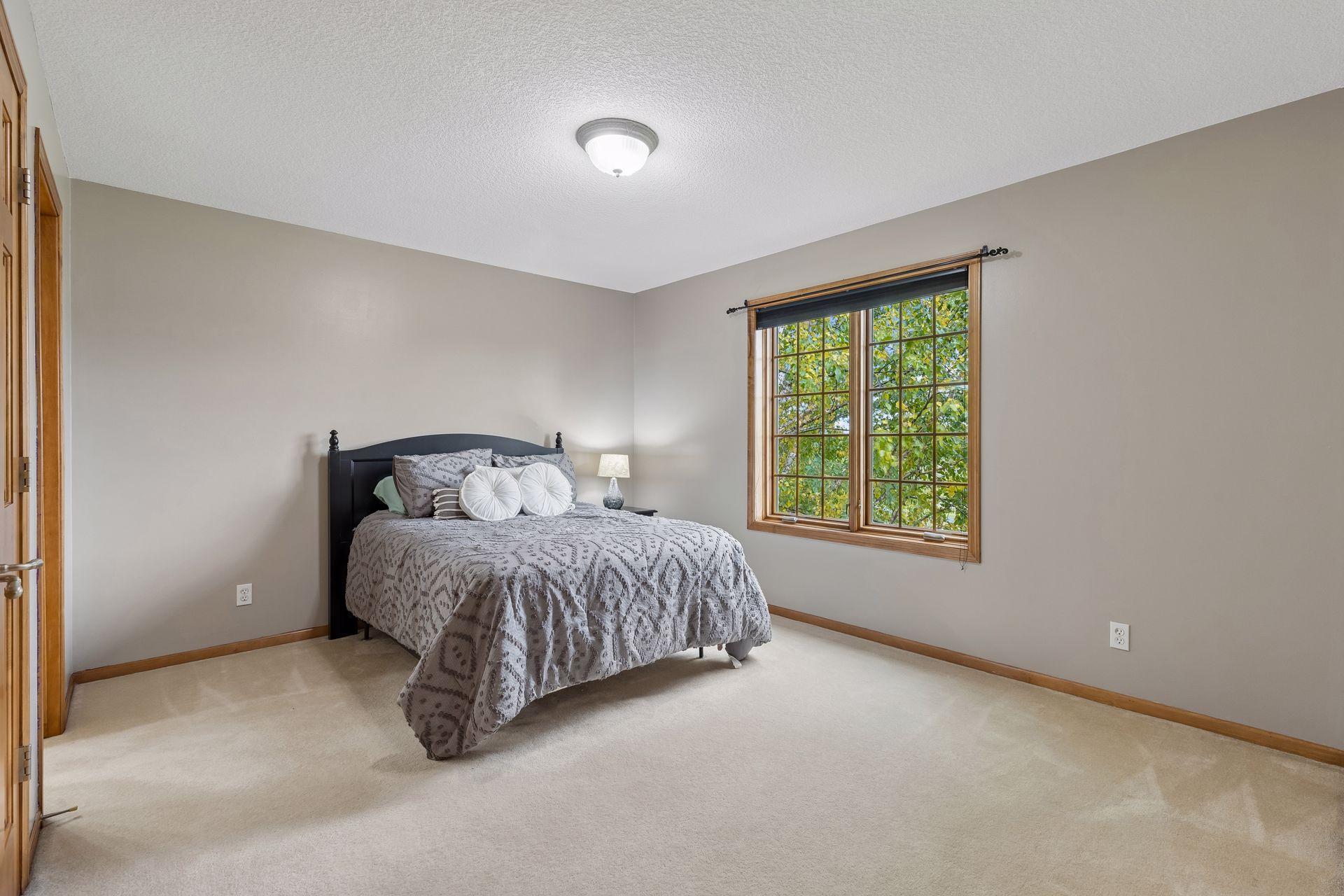 390 Lythrum Lane Property Photo 33