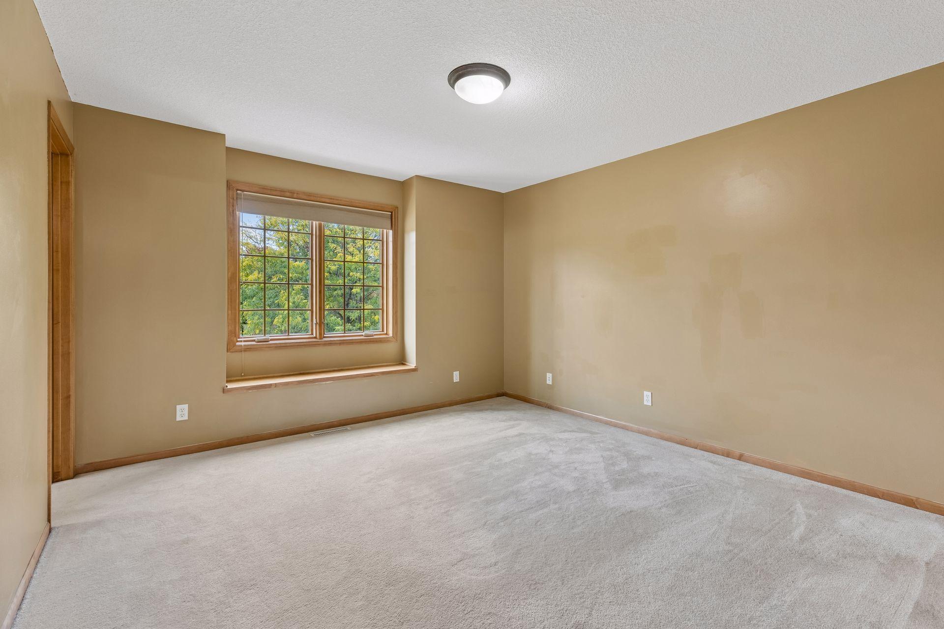 390 Lythrum Lane Property Photo 38