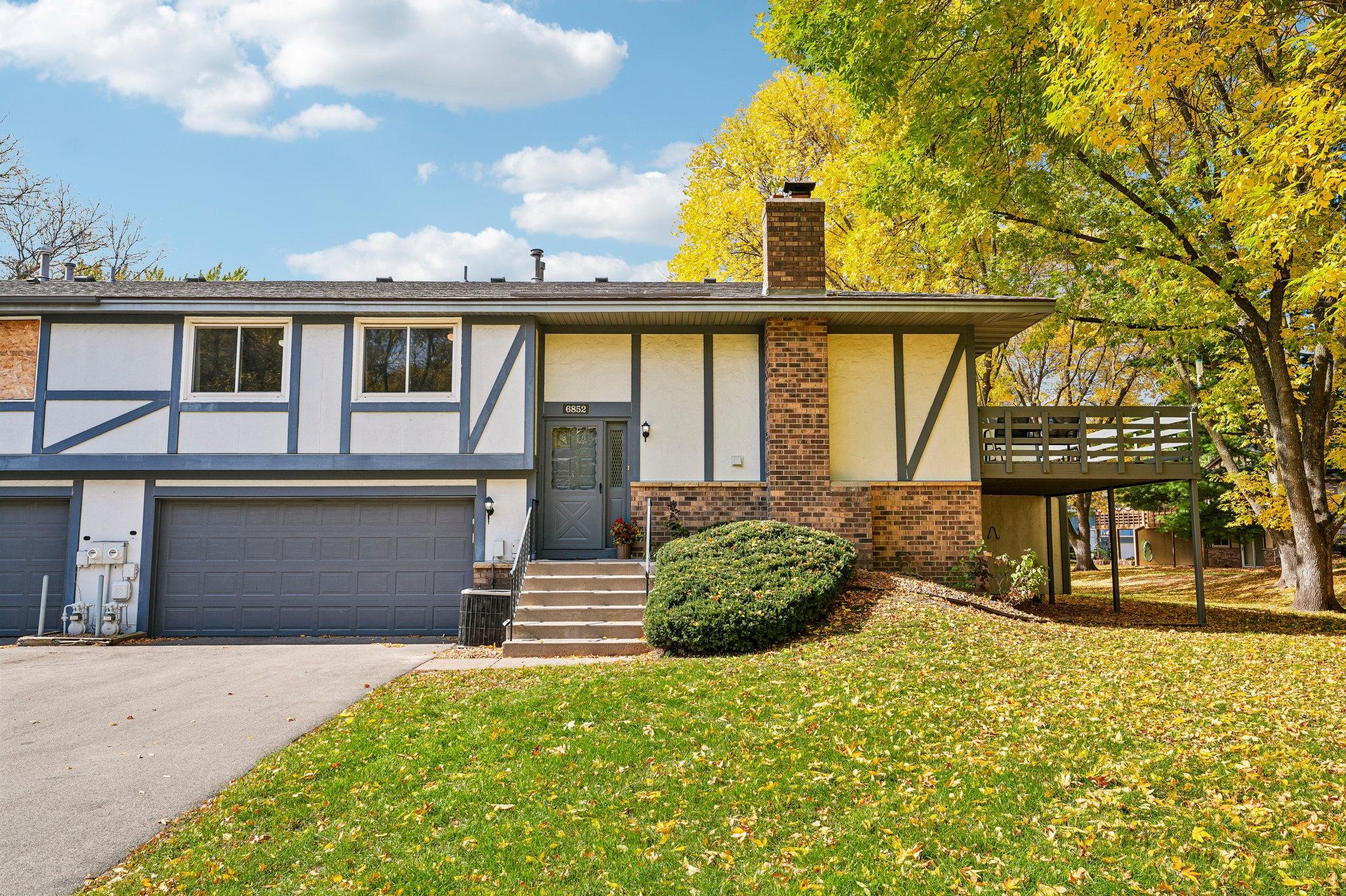 6852 Macbeth Circle Property Photo 1