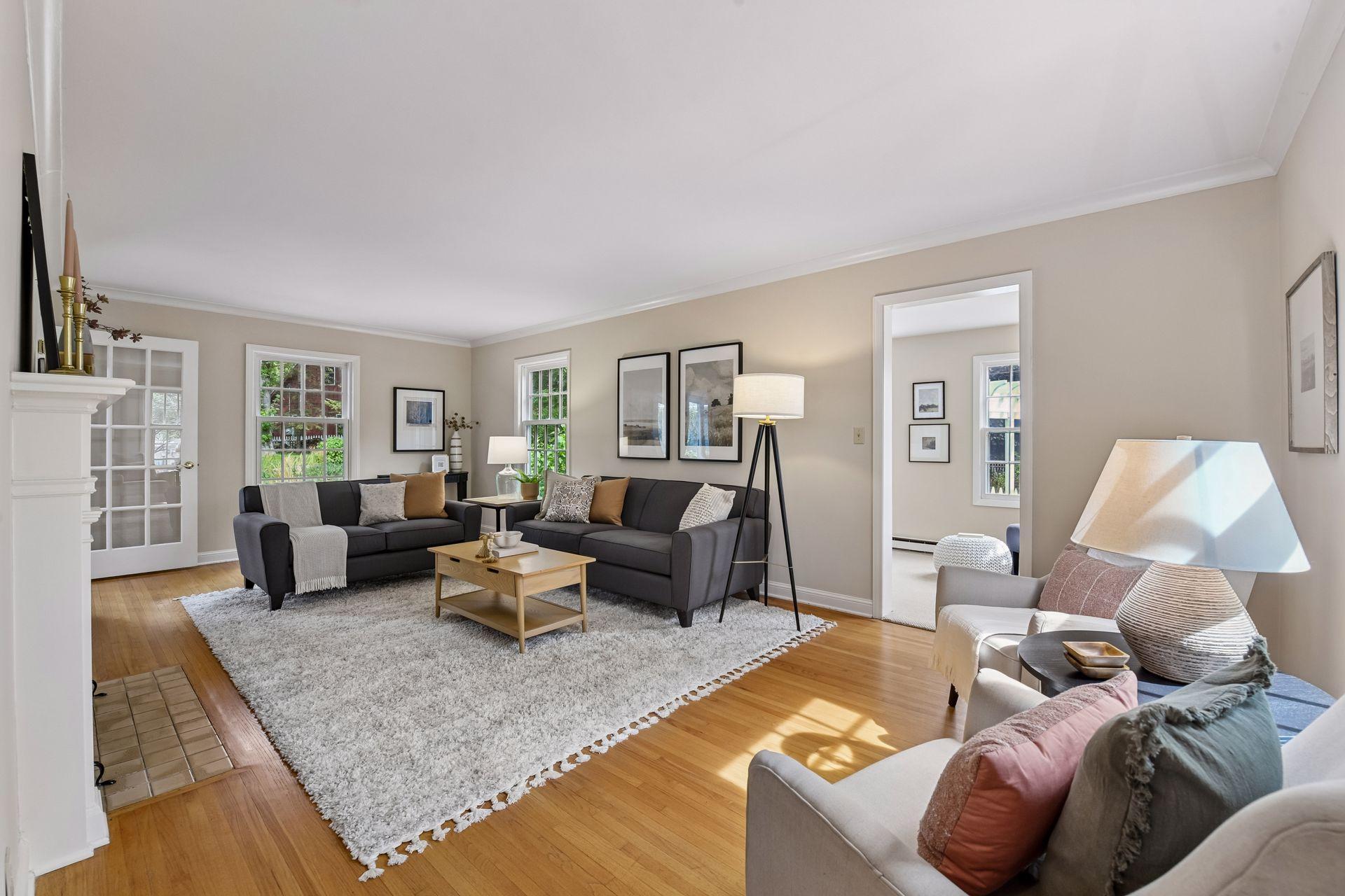 6 Edina Court Property Photo 3