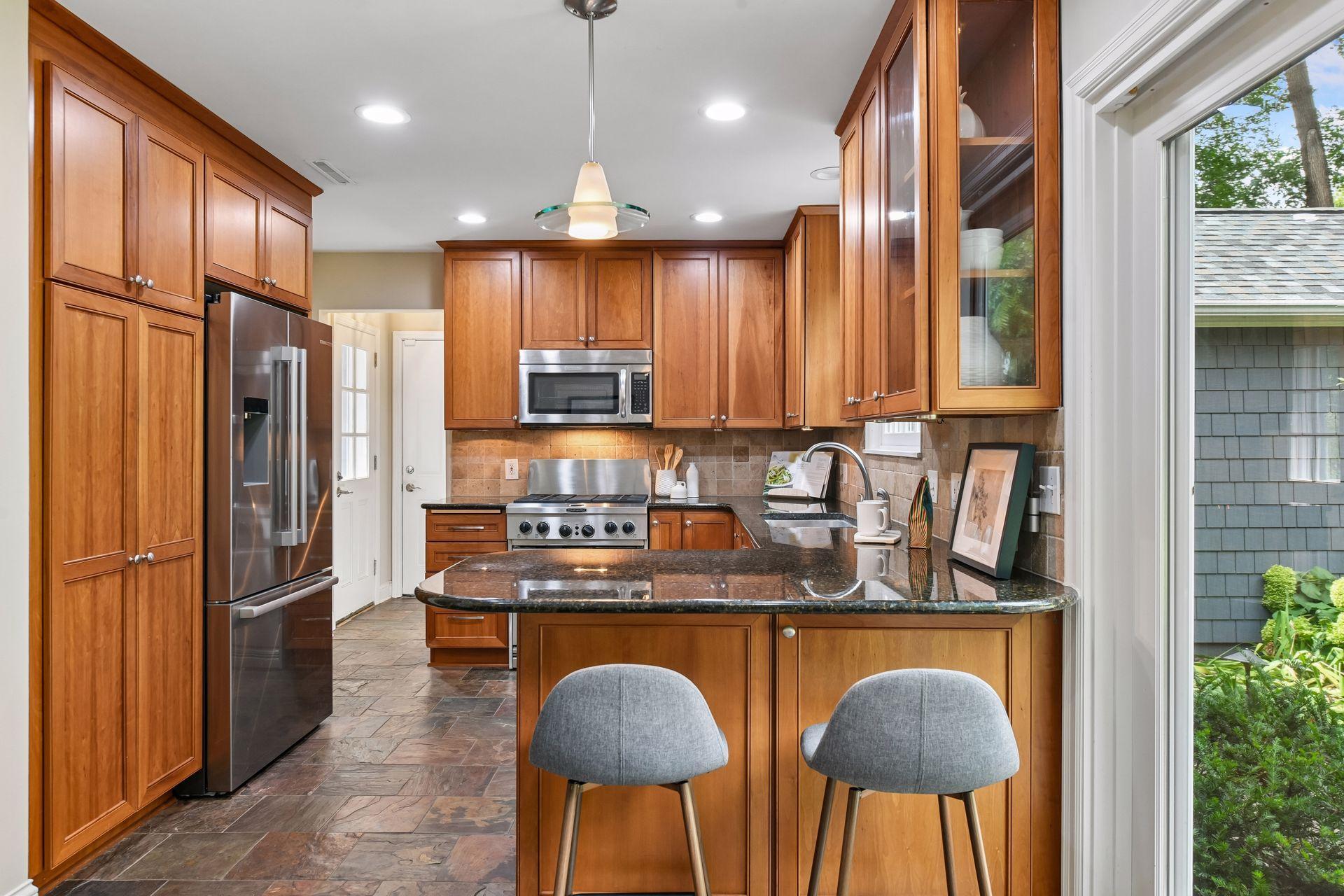6 Edina Court Property Photo 17