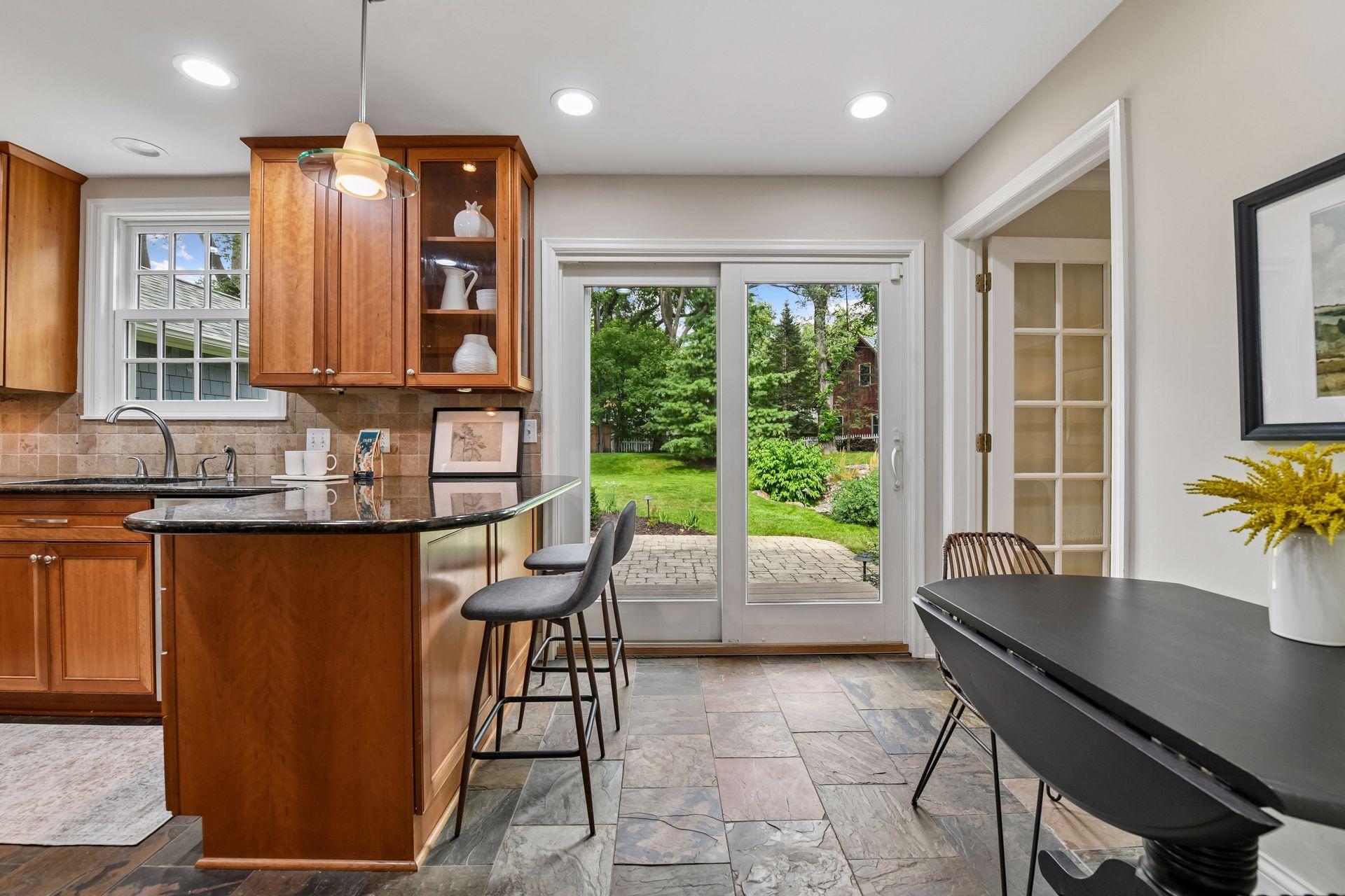 6 Edina Court Property Photo 21