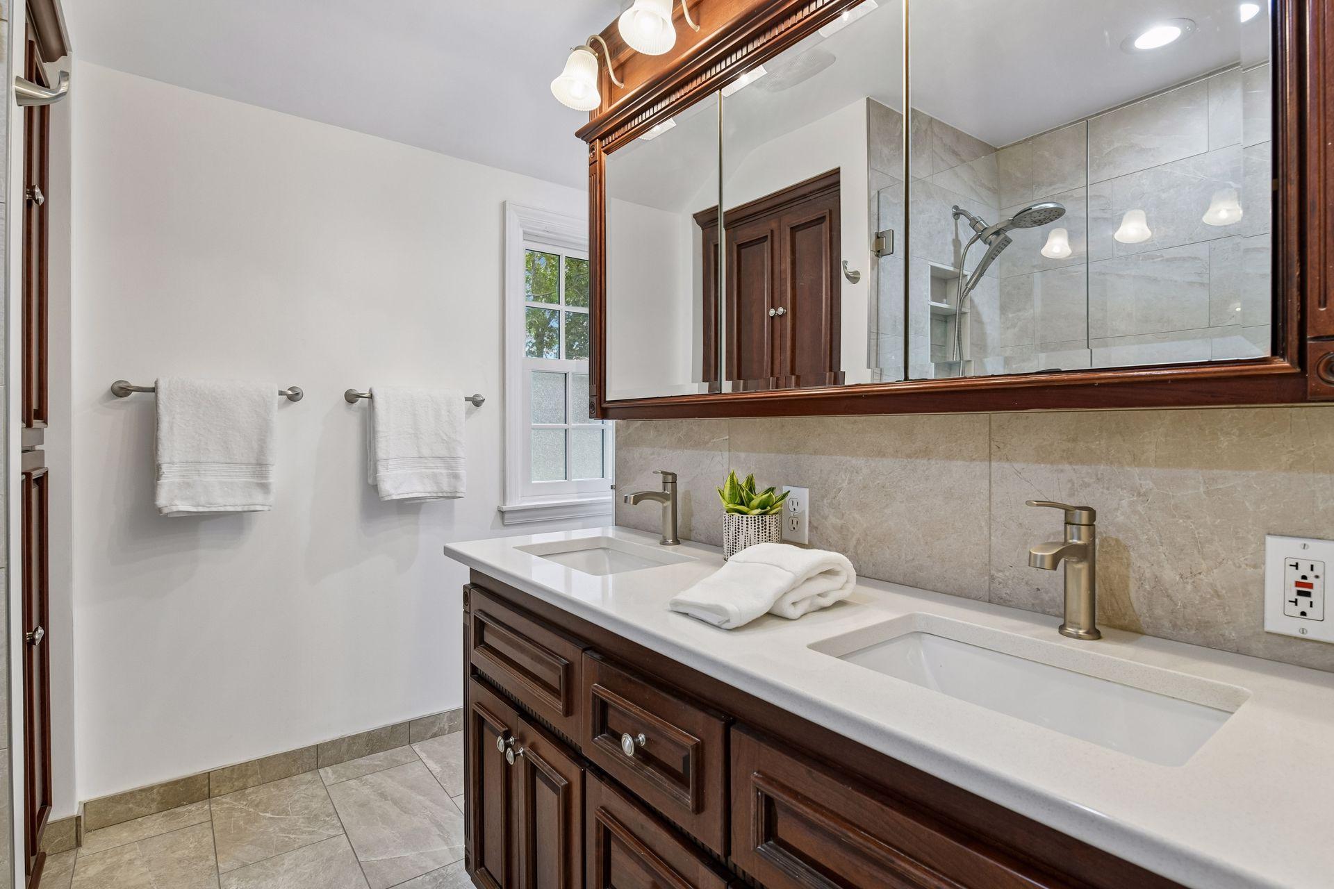 6 Edina Court Property Photo 27