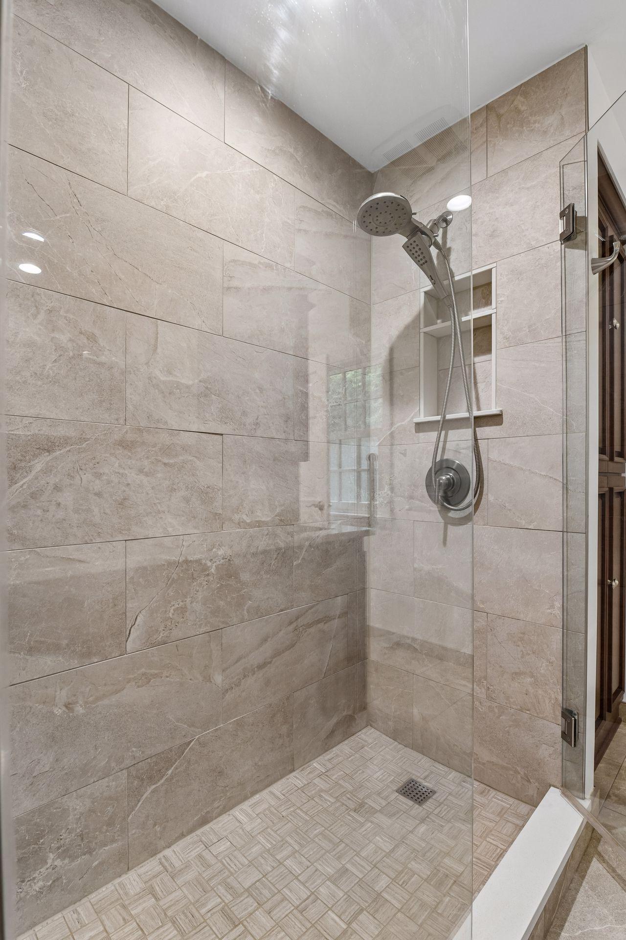 6 Edina Court Property Photo 29