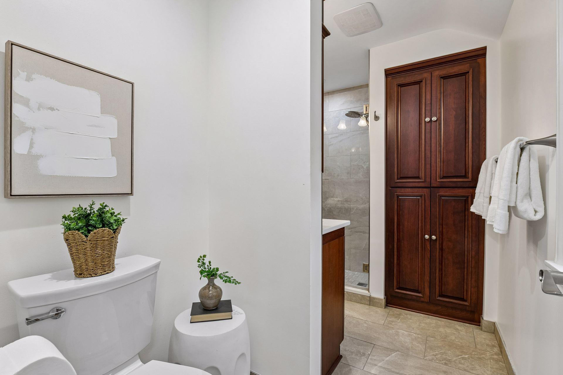 6 Edina Court Property Photo 30