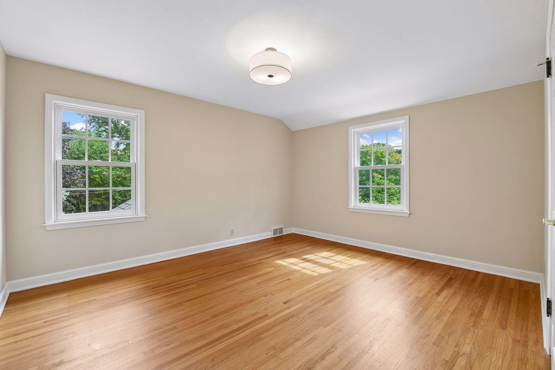 6 Edina Court Property Photo 31