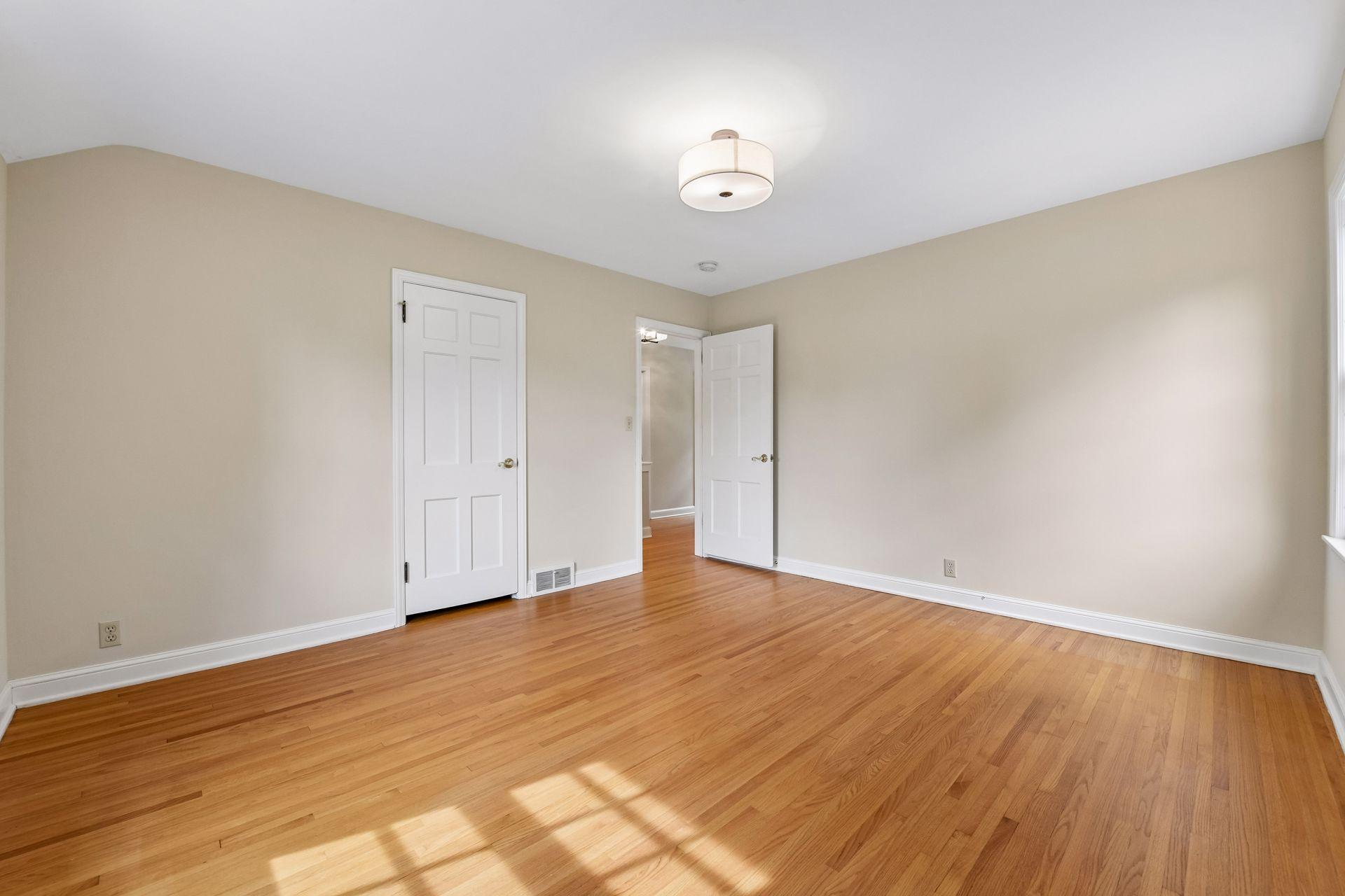 6 Edina Court Property Photo 32
