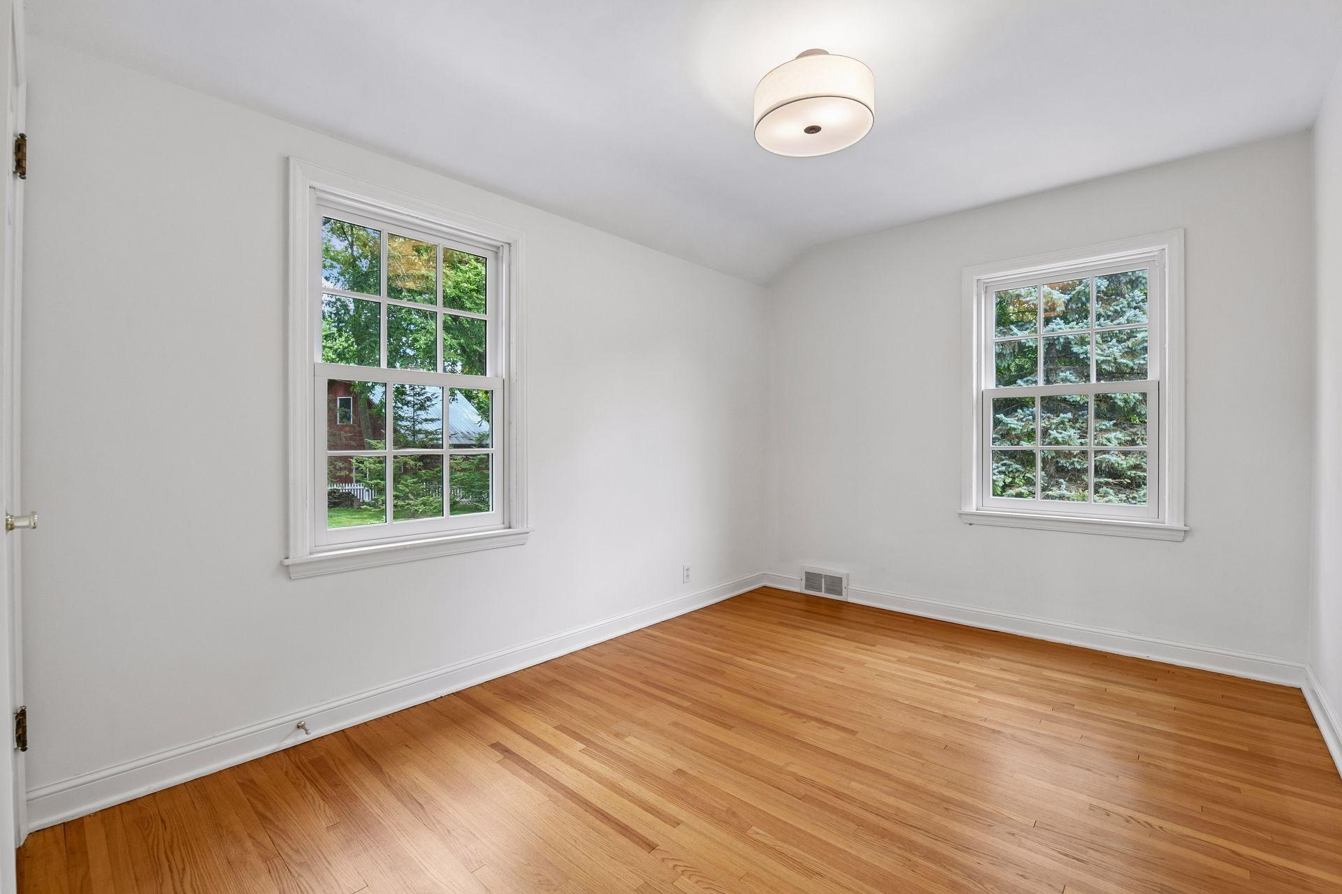 6 Edina Court Property Photo 33