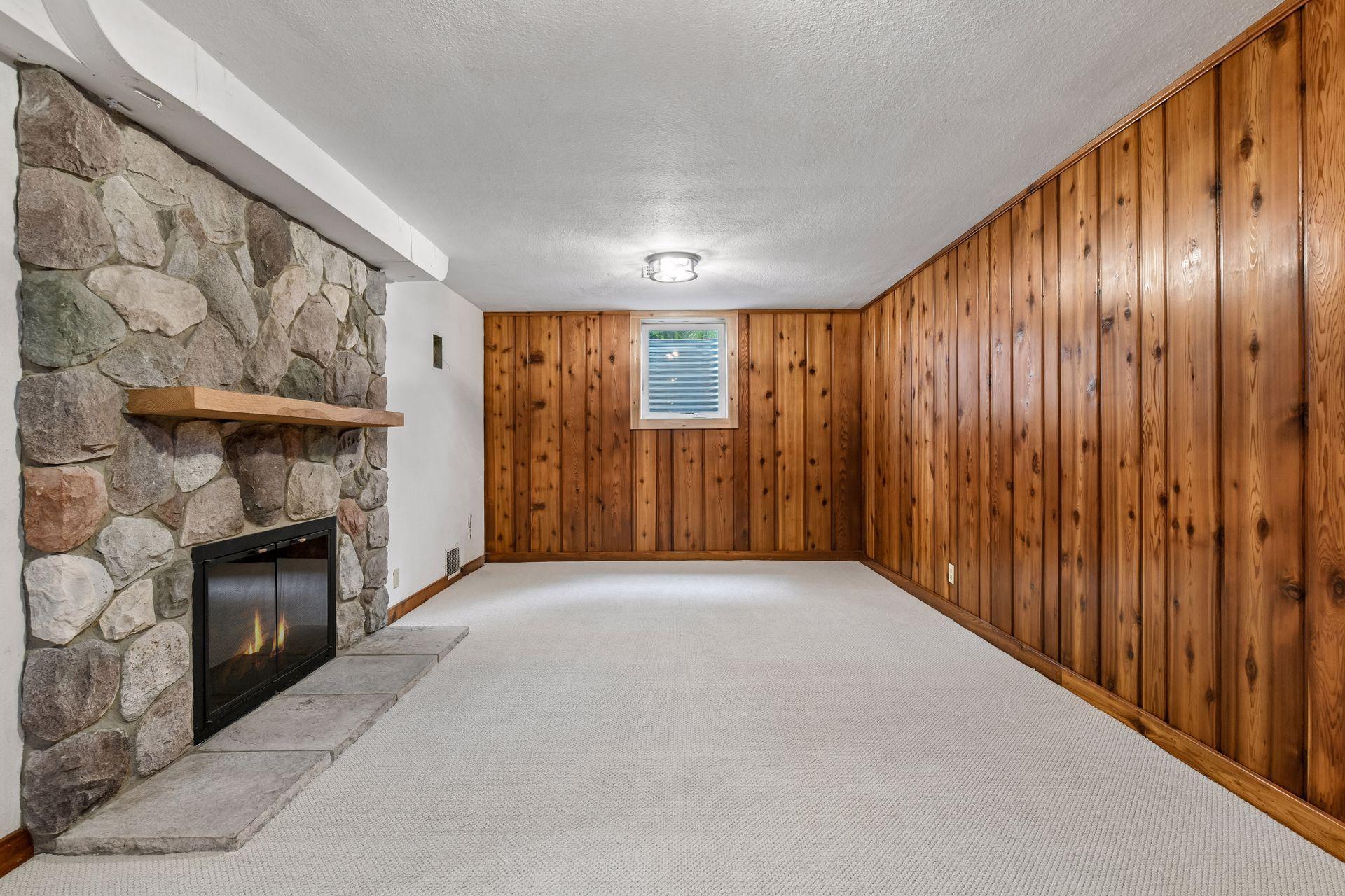 6 Edina Court Property Photo 36