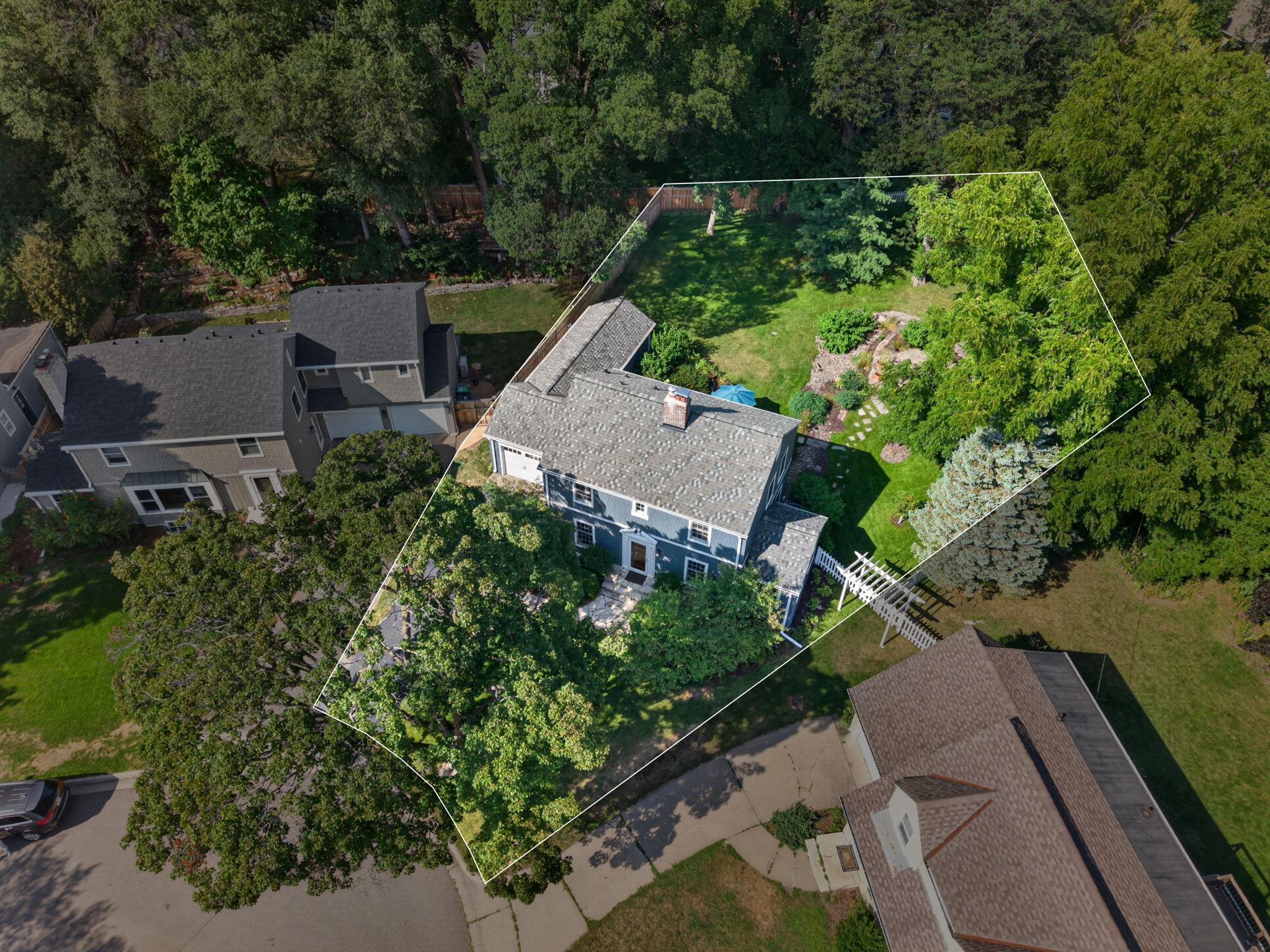 6 Edina Court Property Photo 47