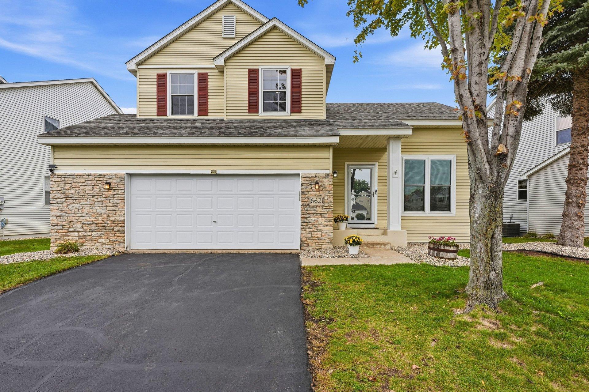 6621 Carlisle Curve Property Photo 1