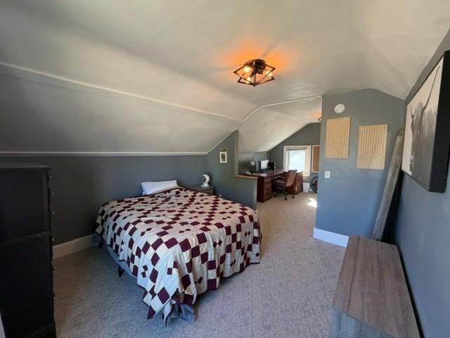 825 W 5th Street Property Photo 13