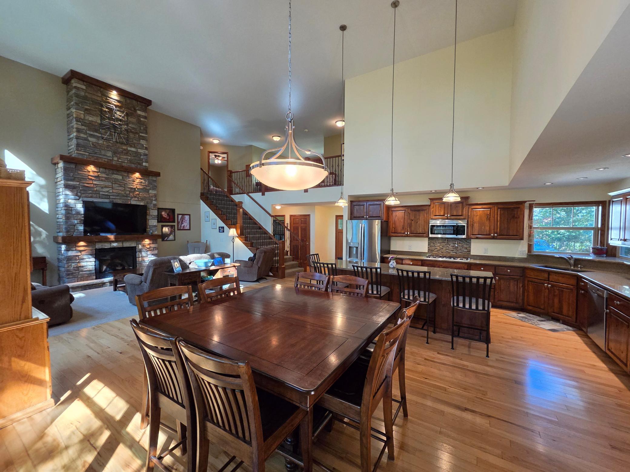 5013 Hidden Acres Circle Property Photo 4