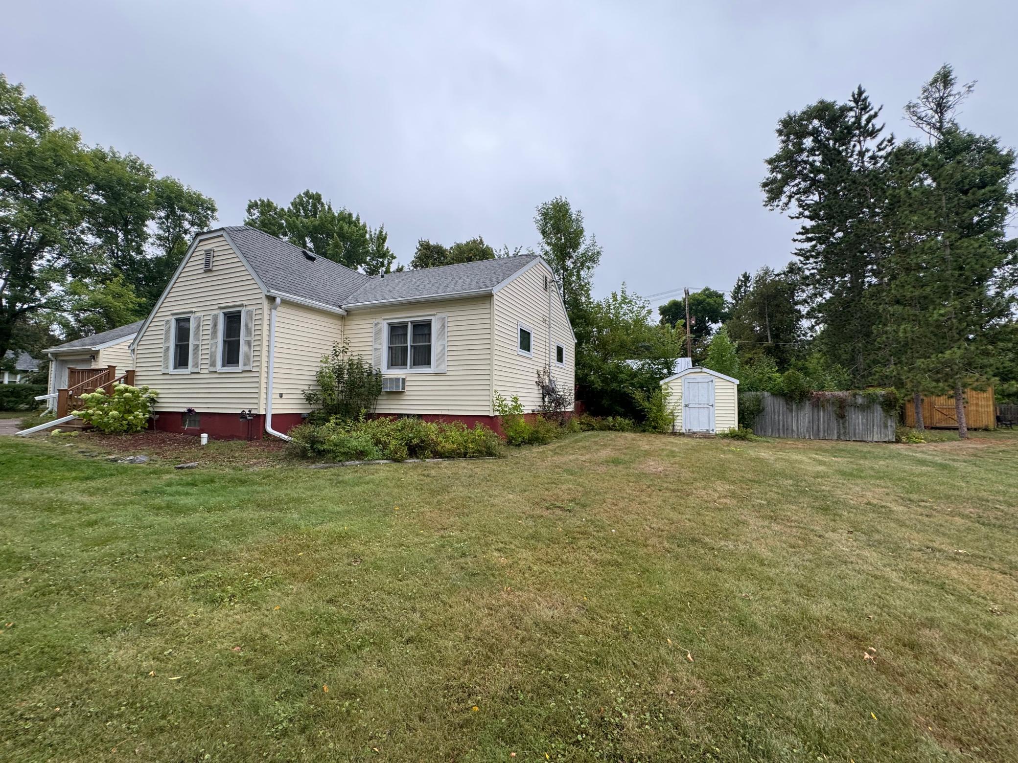 421 1st Street Property Photo 3
