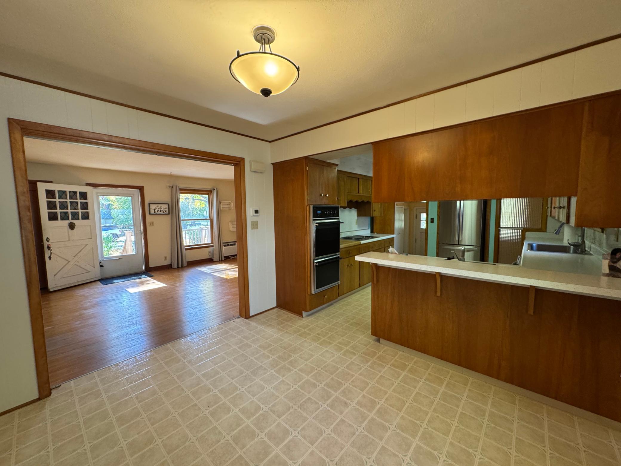 421 1st Street Property Photo 7