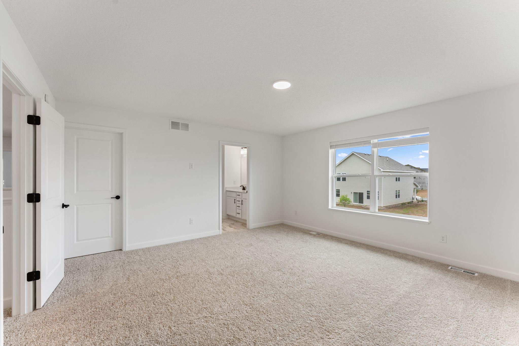 18365 Gladiator Drive Property Photo 9