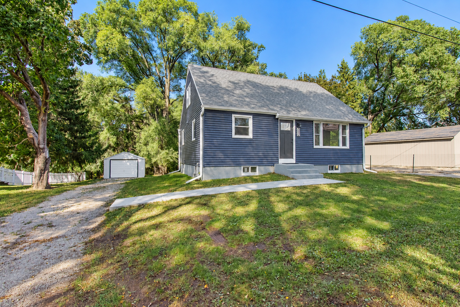 2115 E River Road Ne Property Photo 1
